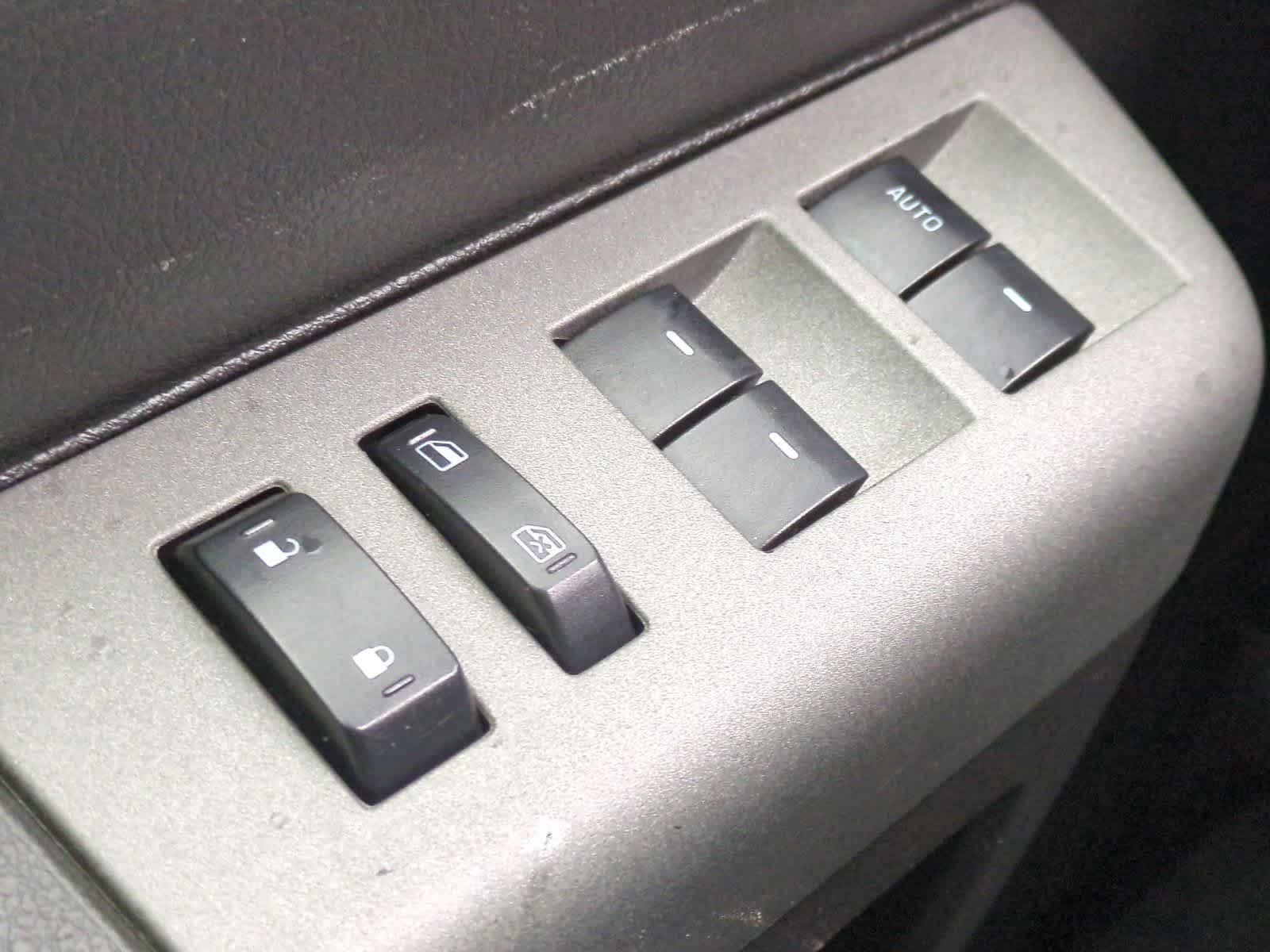 Thumbnail: 2011 Ford Econoline - 29