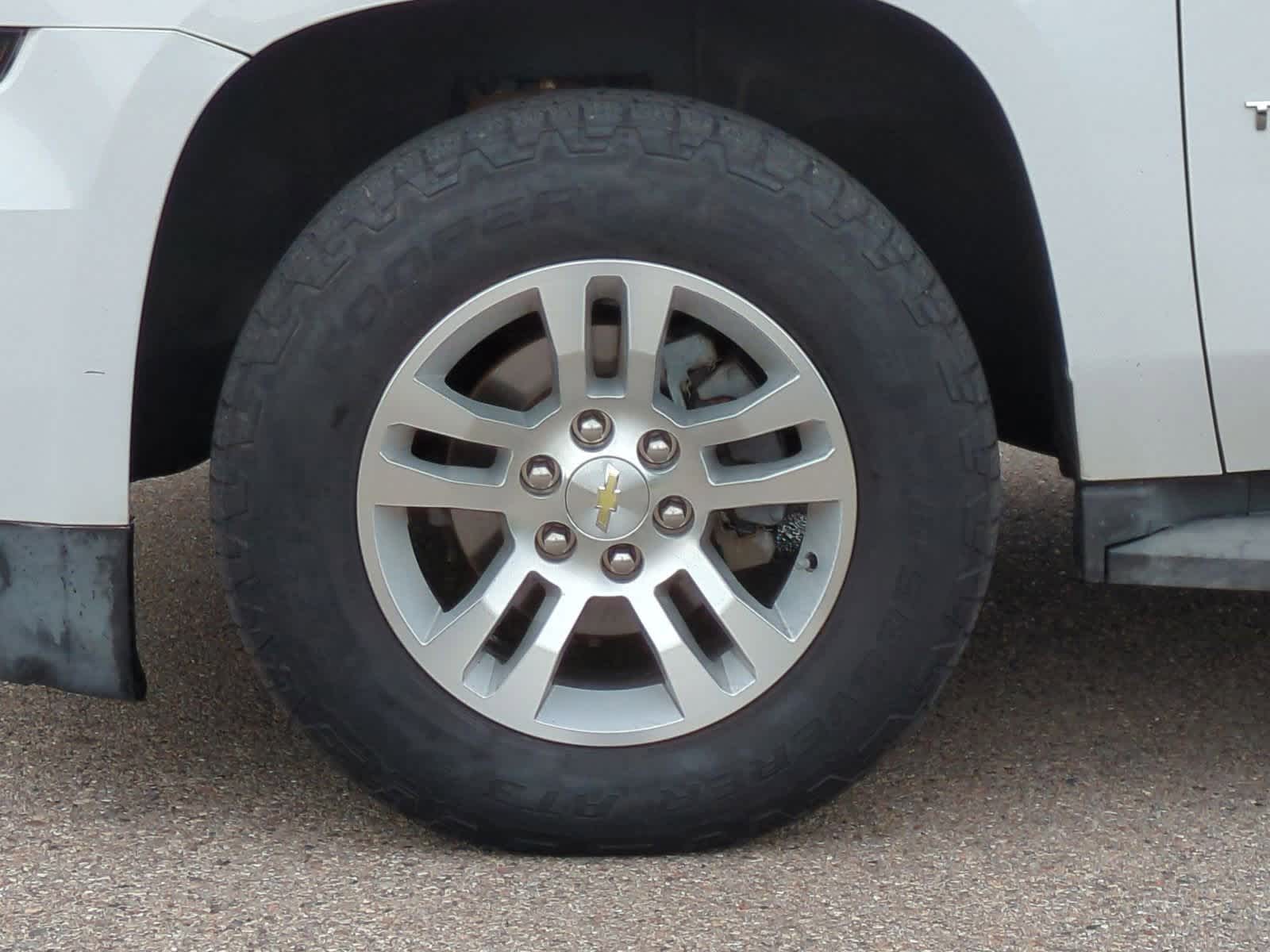Thumbnail: 2015 Chevrolet Tahoe - 14