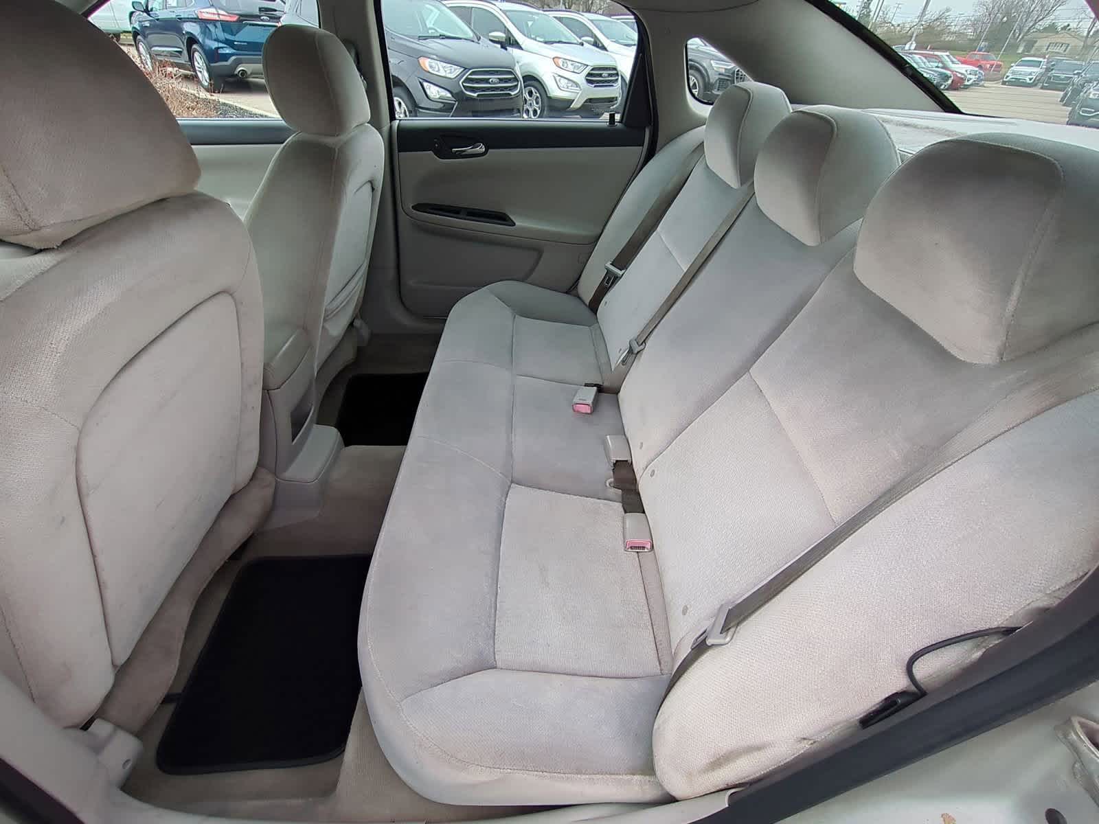 Thumbnail: 2008 Chevrolet Impala - 19