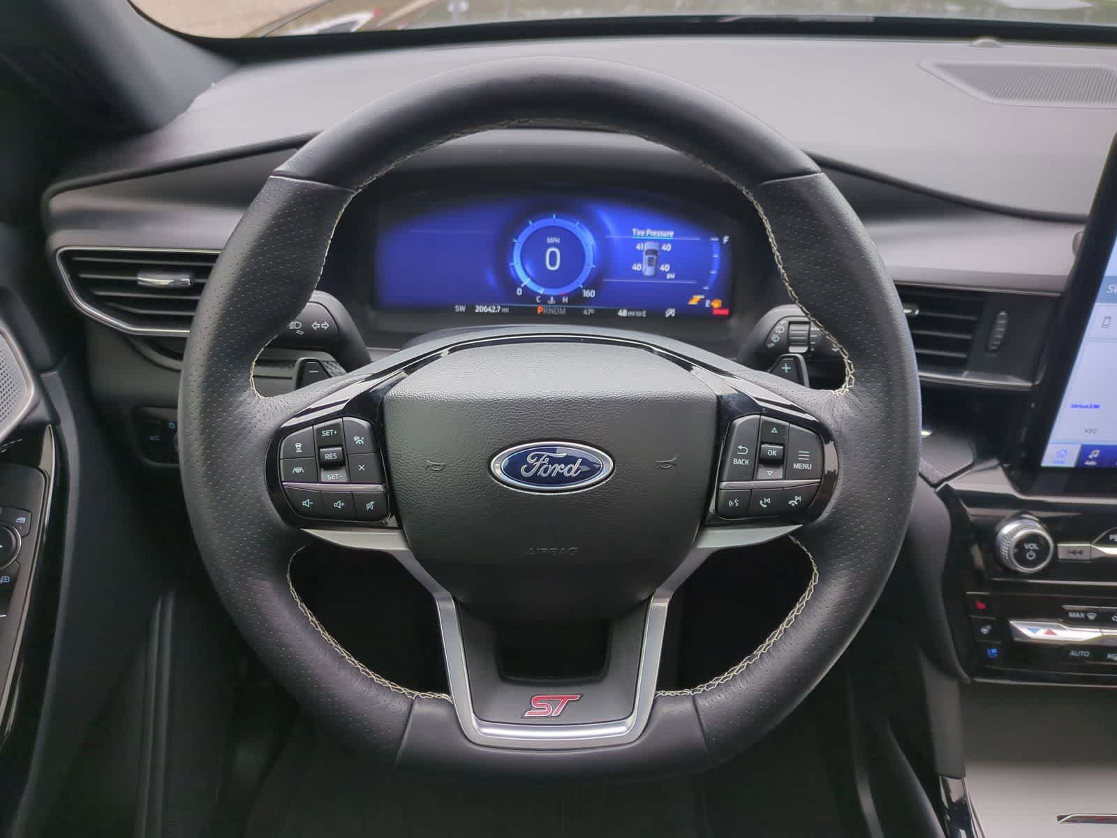 Thumbnail: 2023 Ford Explorer - 24