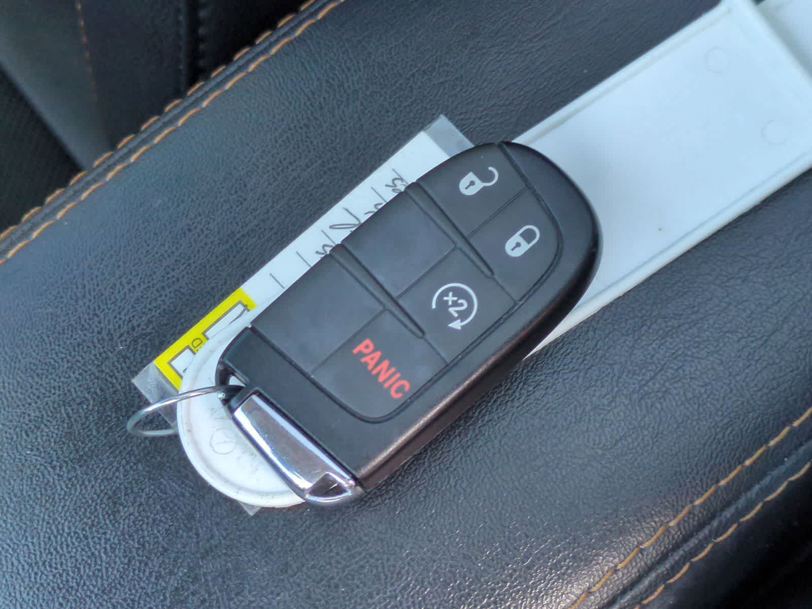 Thumbnail: 2020 Jeep Compass - 35