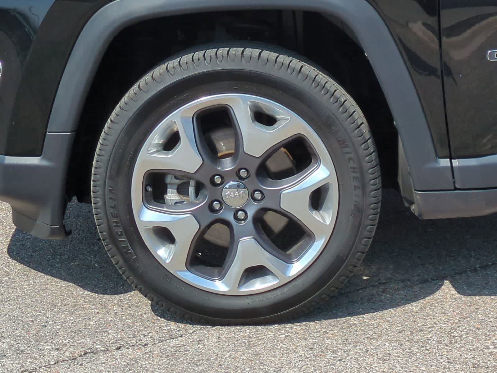 Thumbnail: 2020 Jeep Compass - 14