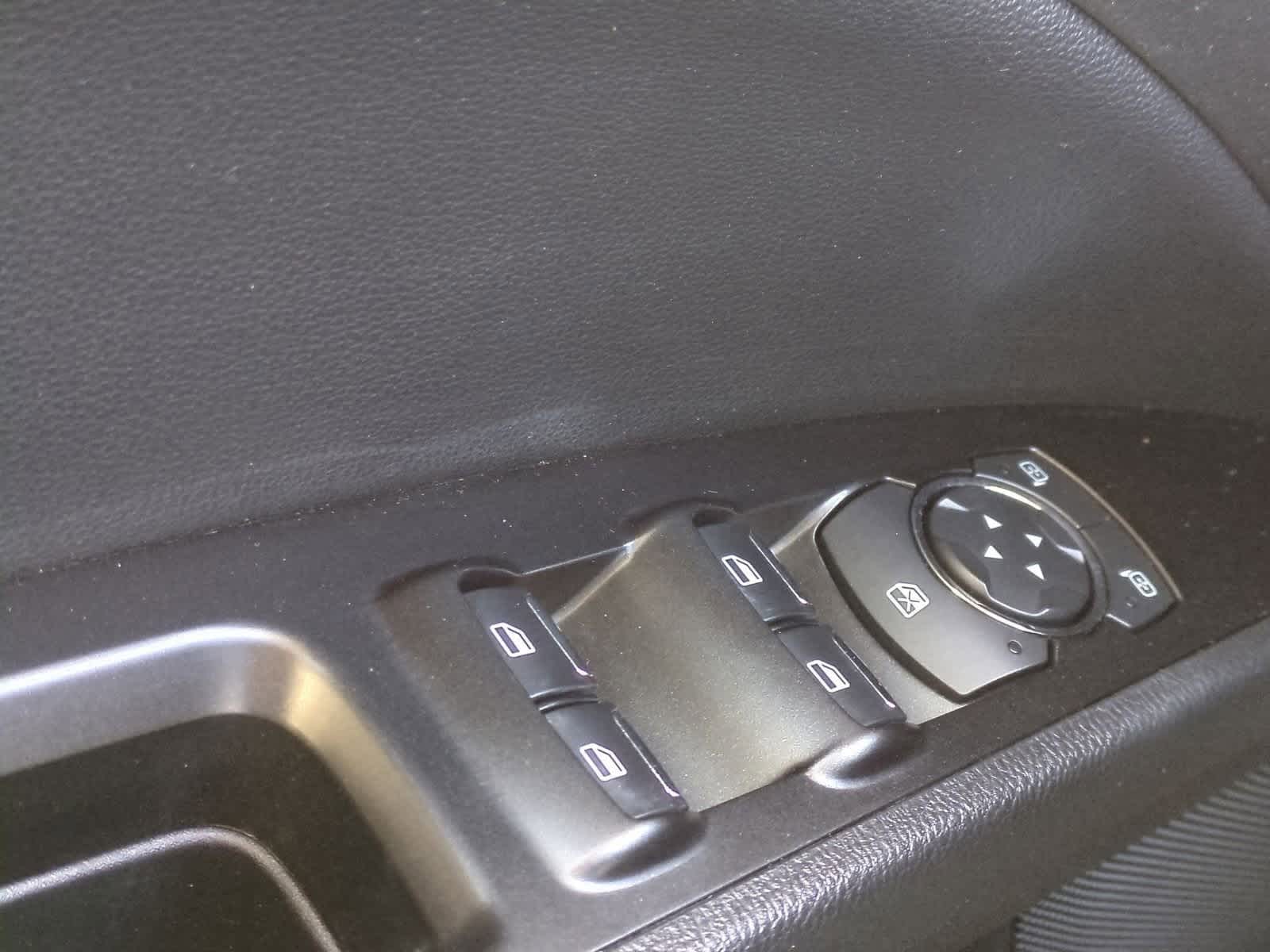 Thumbnail: 2020 Ford Fusion - 32