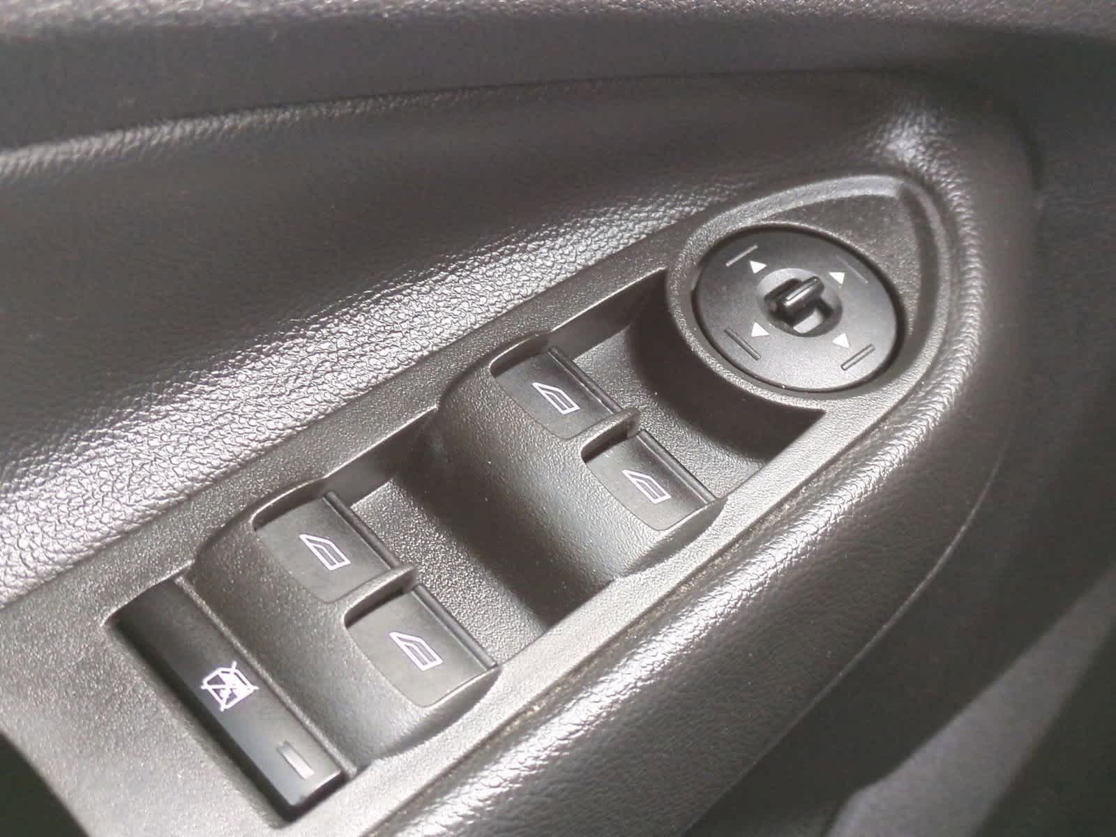 Thumbnail: 2014 Ford Escape - 28