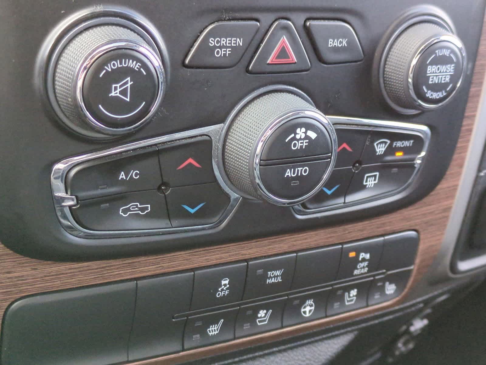 Thumbnail: 2014 RAM 1500 - 28