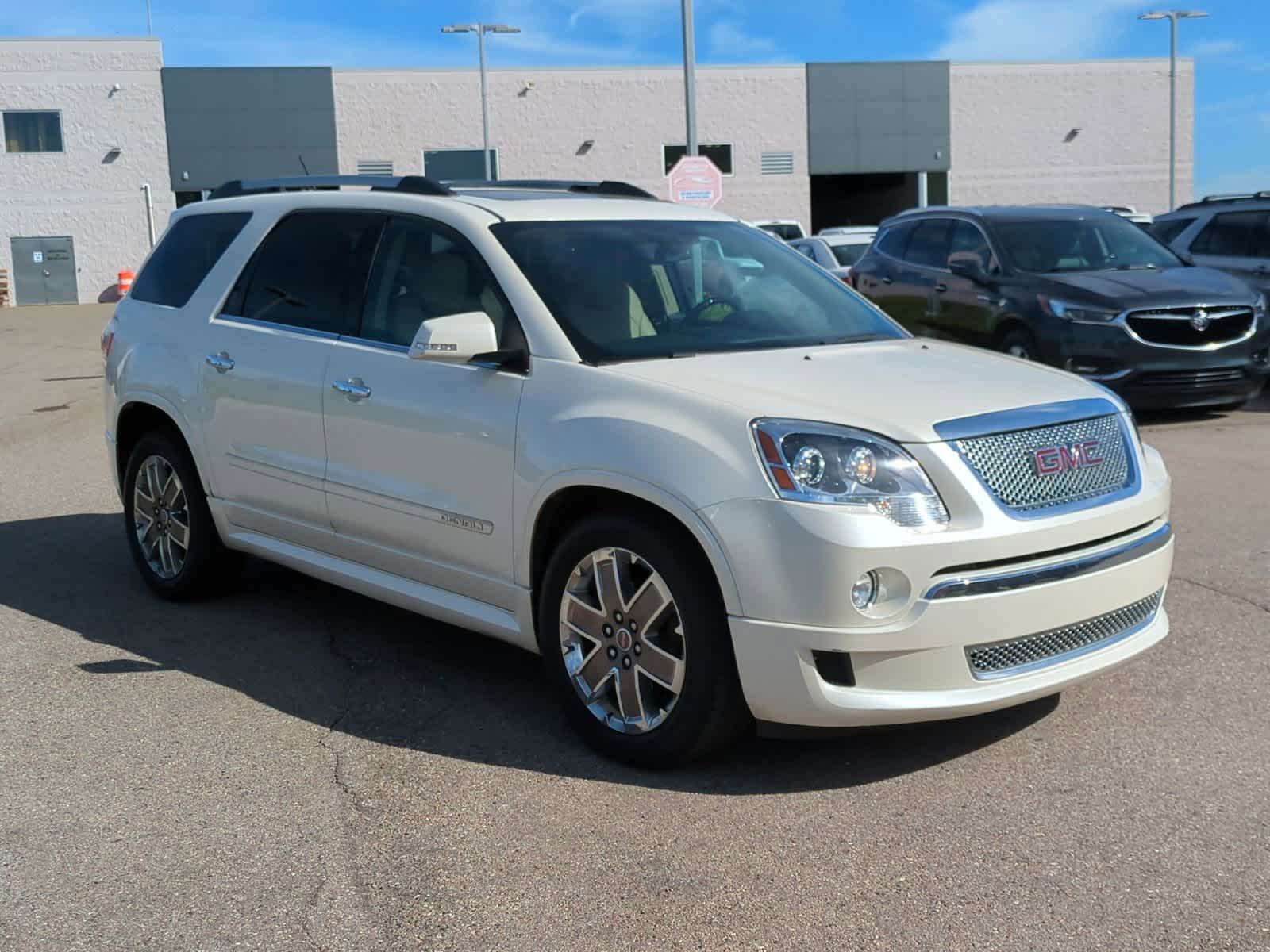 Thumbnail: 2011 GMC Acadia - 2