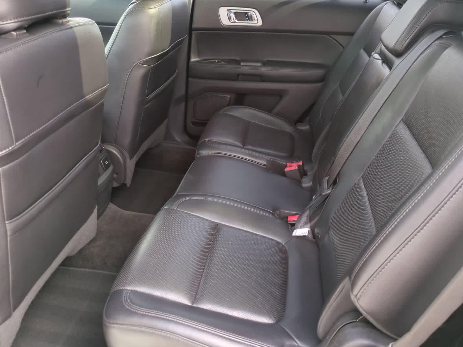 Thumbnail: 2012 Ford Explorer - 20