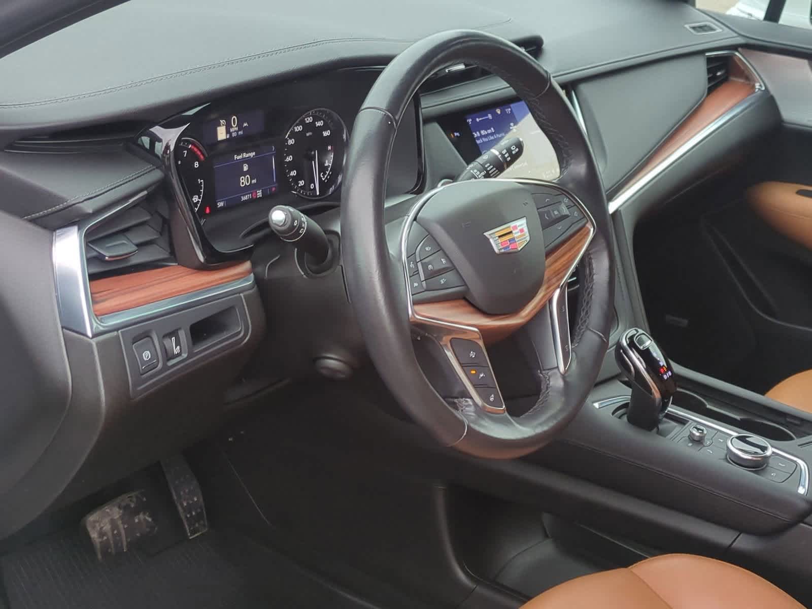 Thumbnail: 2023 Cadillac XT5 - 10