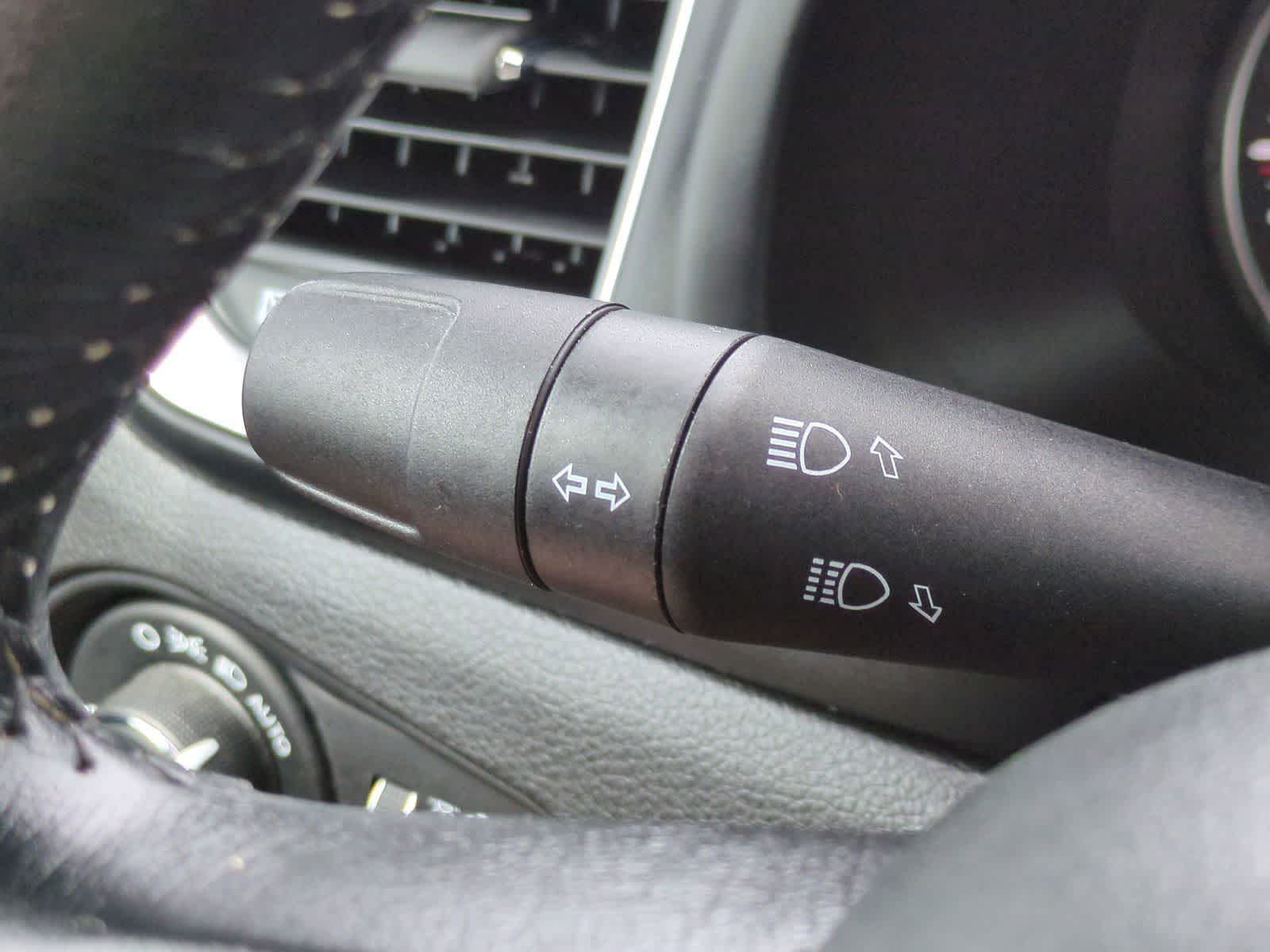 Thumbnail: 2020 Jeep Renegade - 26