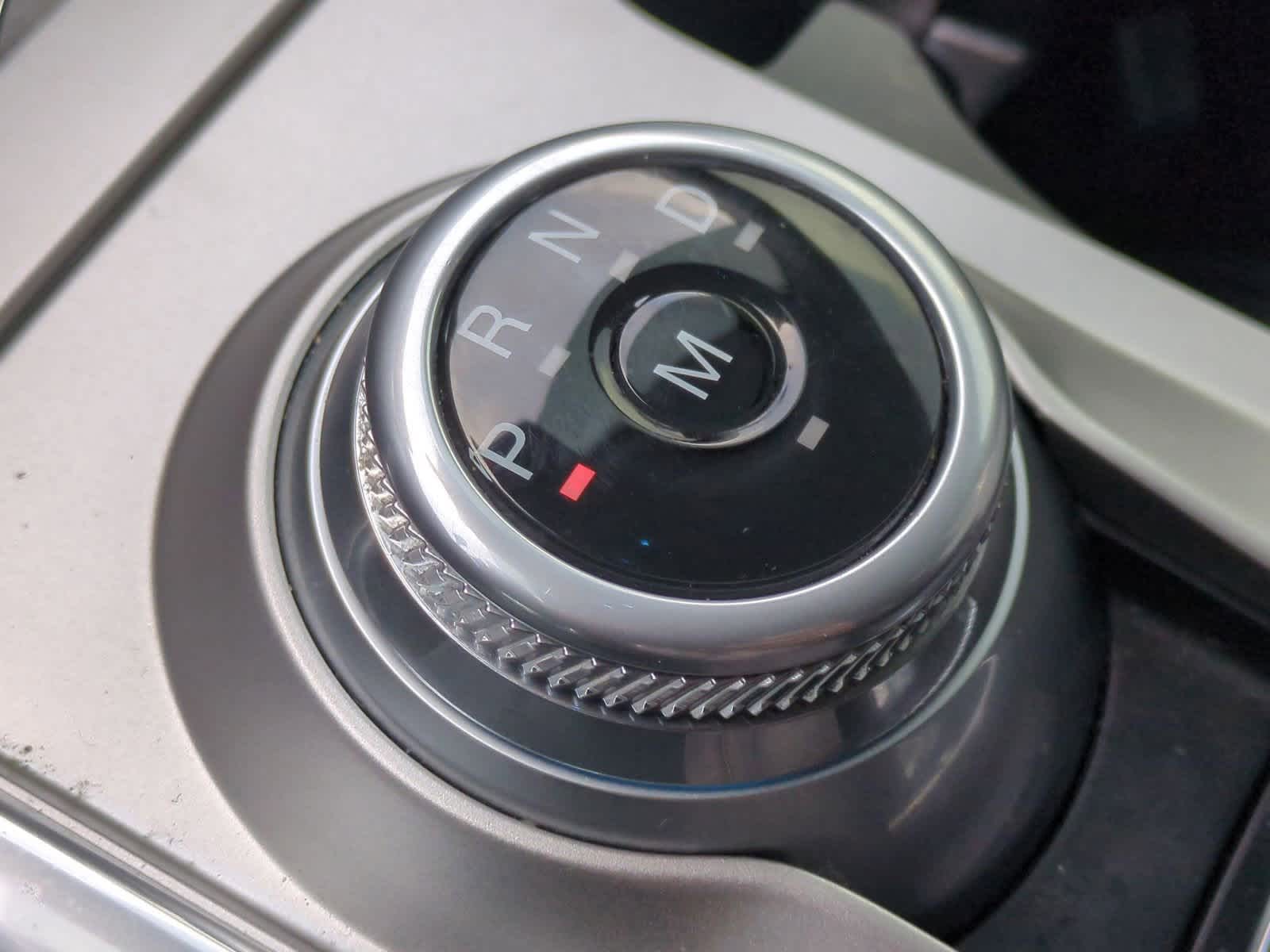 Thumbnail: 2021 Ford Explorer - 32