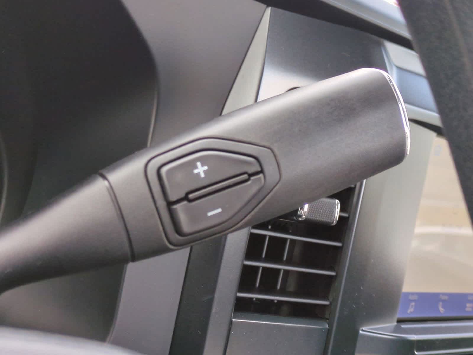 Thumbnail: 2025 Ford Econoline - 26