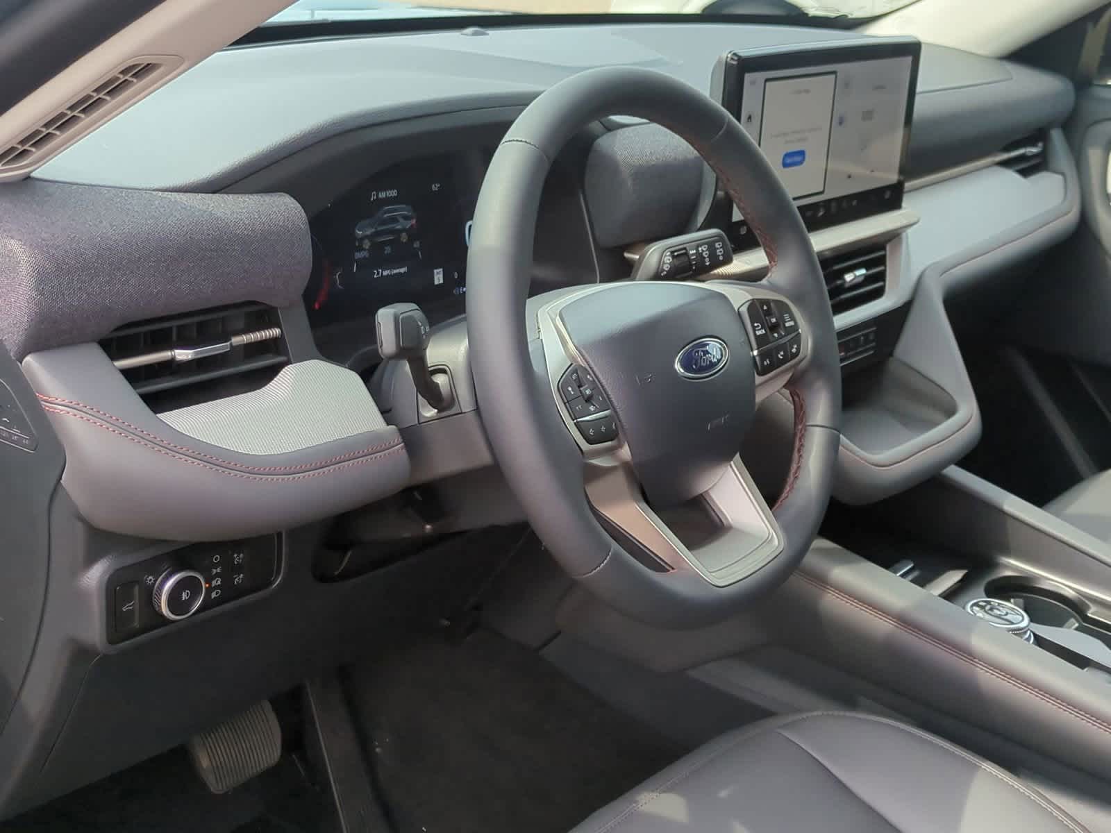 2025 Ford Explorer Active 10