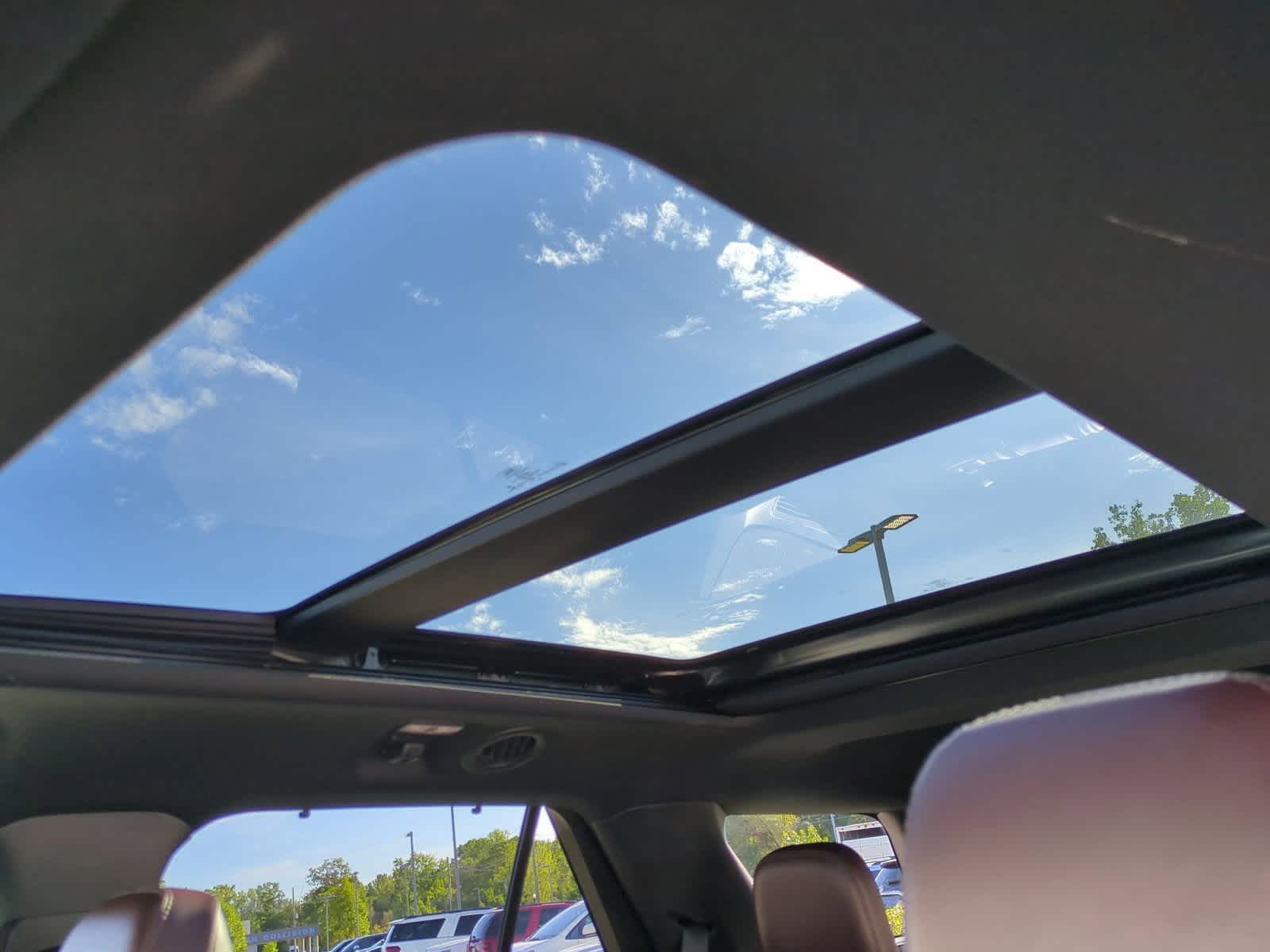 Thumbnail: 2021 Ford Explorer - 19