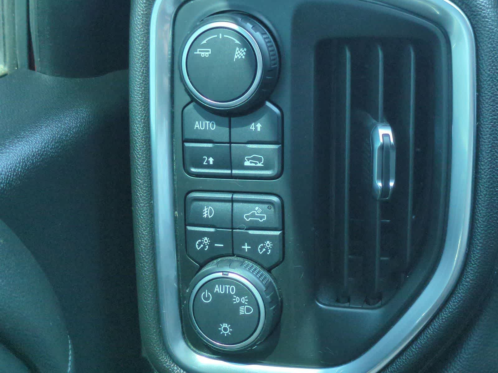 Thumbnail: 2019 Chevrolet Silverado 1500 - 28