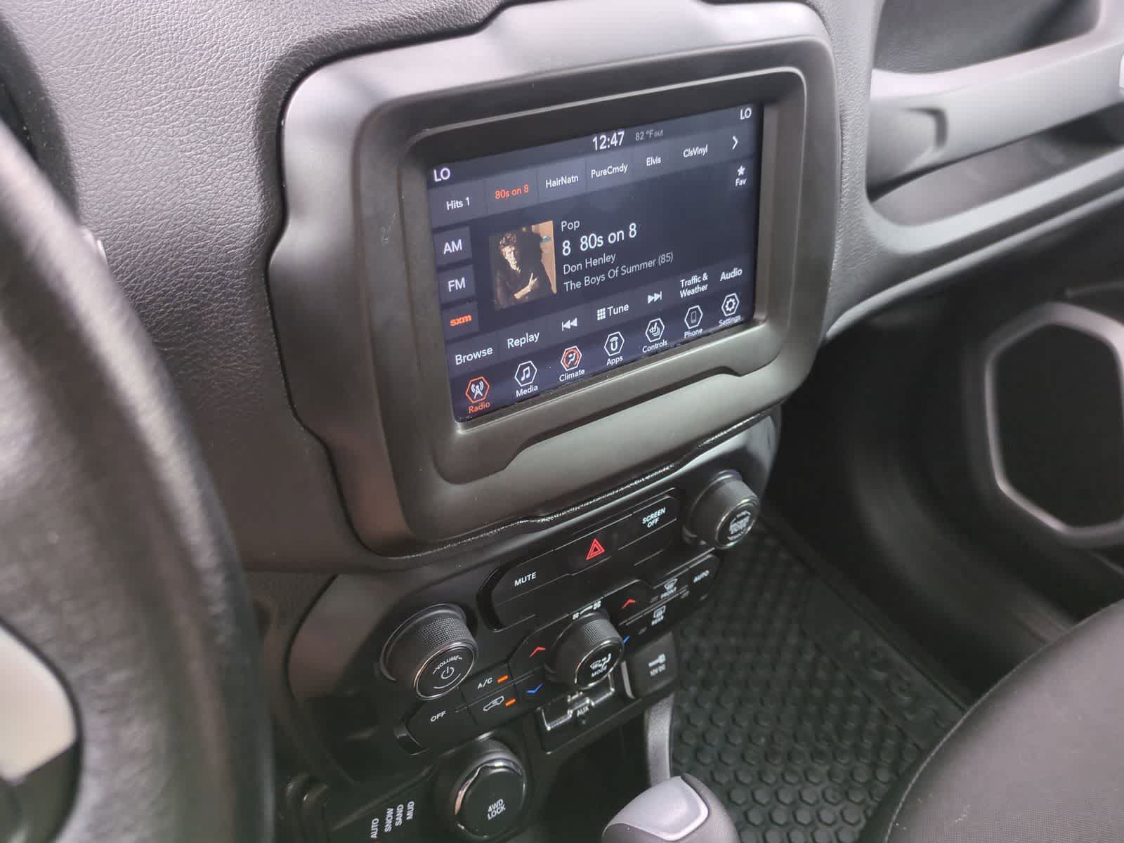 Thumbnail: 2020 Jeep Renegade - 27