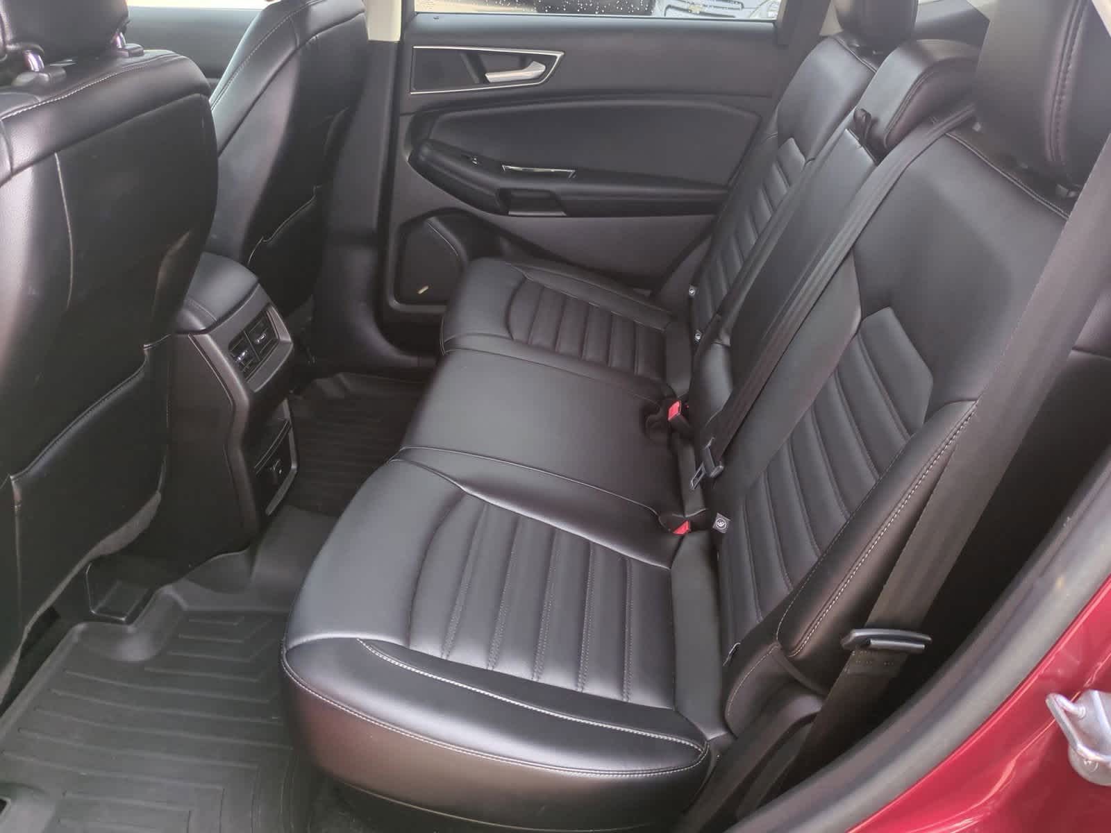 2015 Ford Edge SEL 19