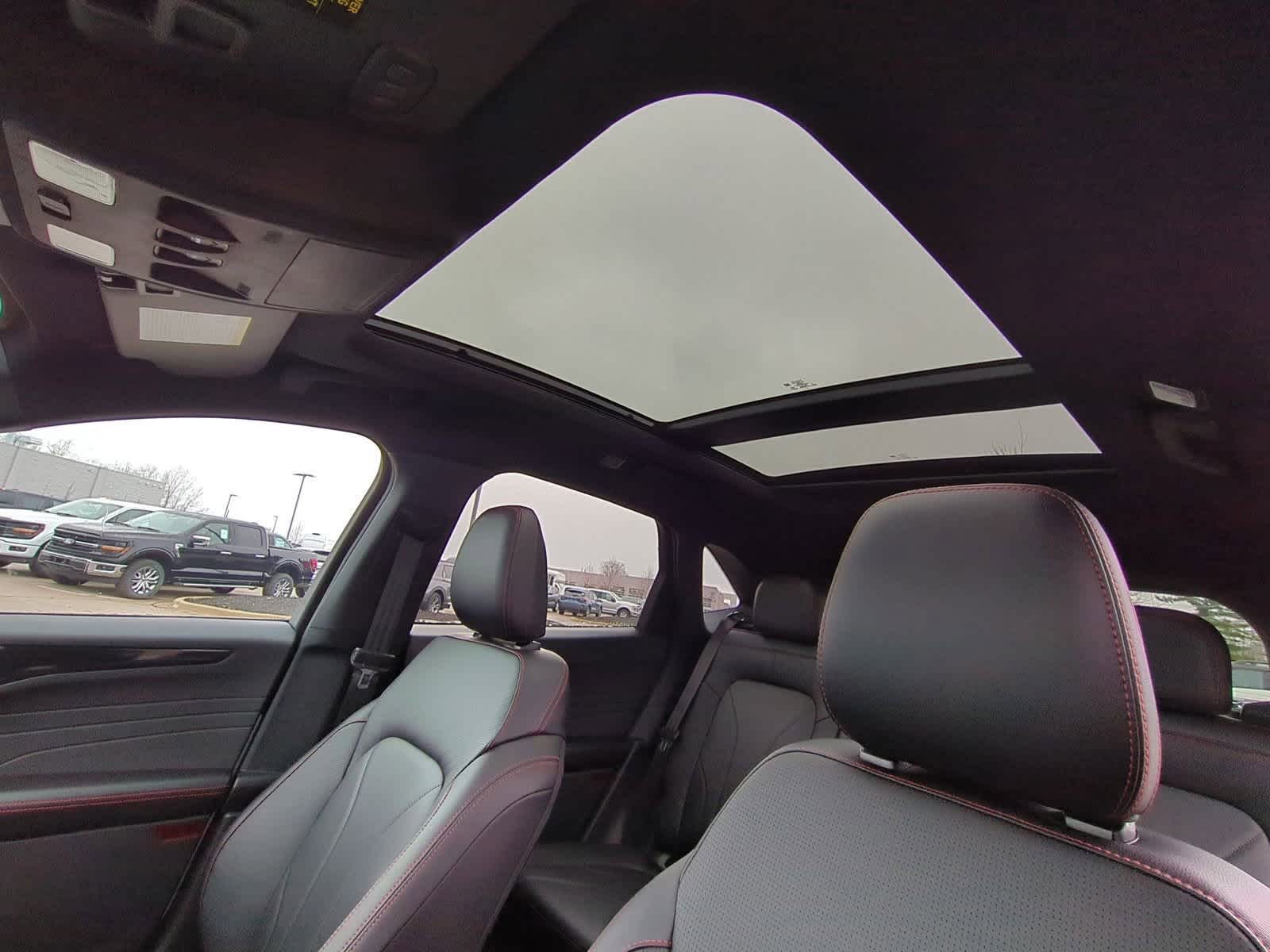 2025 Ford Escape ST-Line Elite 19