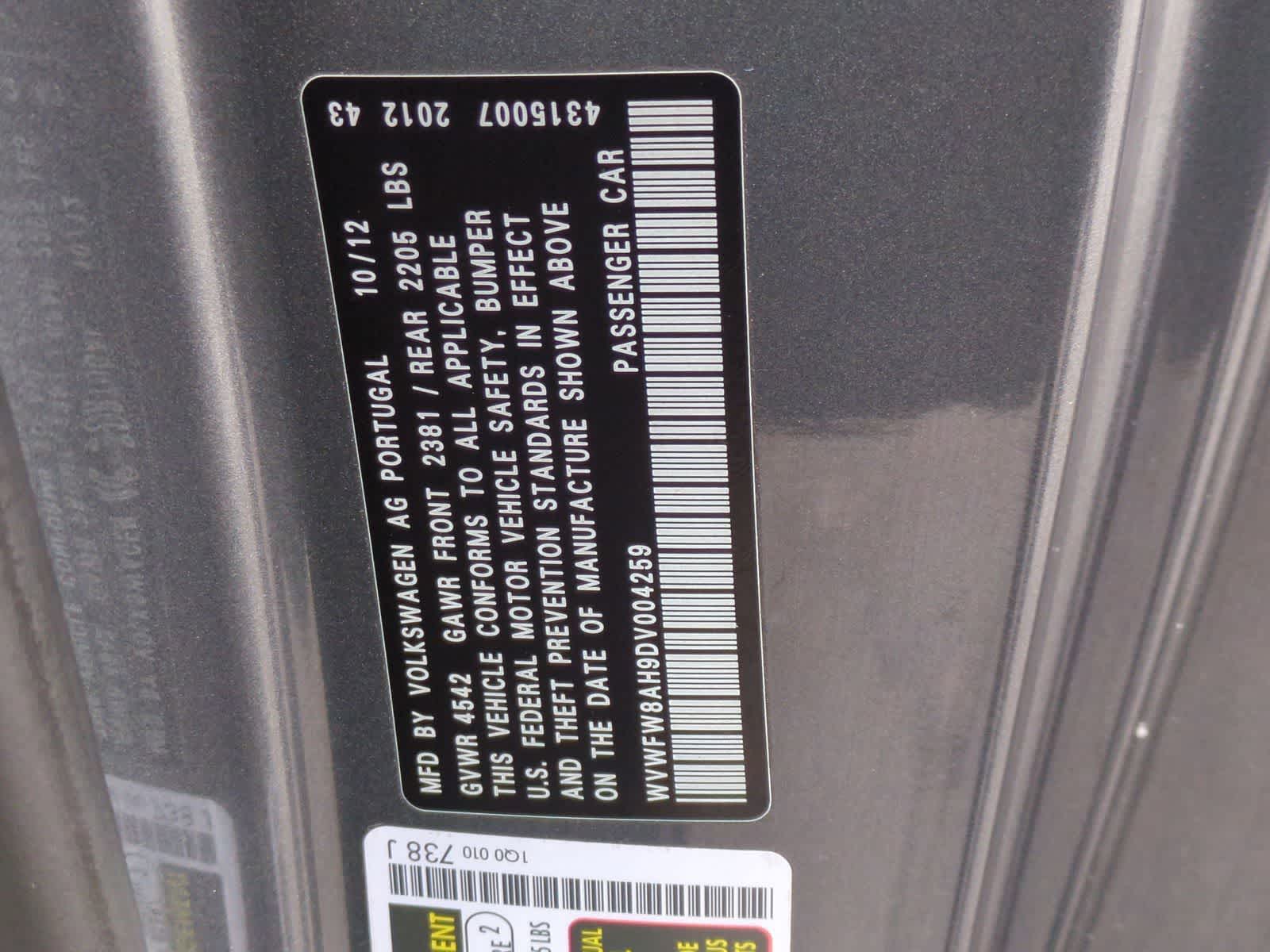 Thumbnail: 2013 Volkswagen Eos - 37