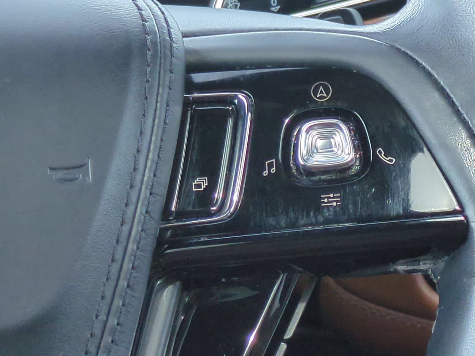 Thumbnail: 2022 Lincoln Aviator - 26
