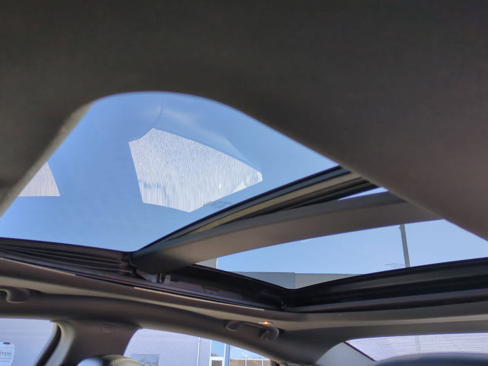 Thumbnail: 2016 Chrysler 200 - 19