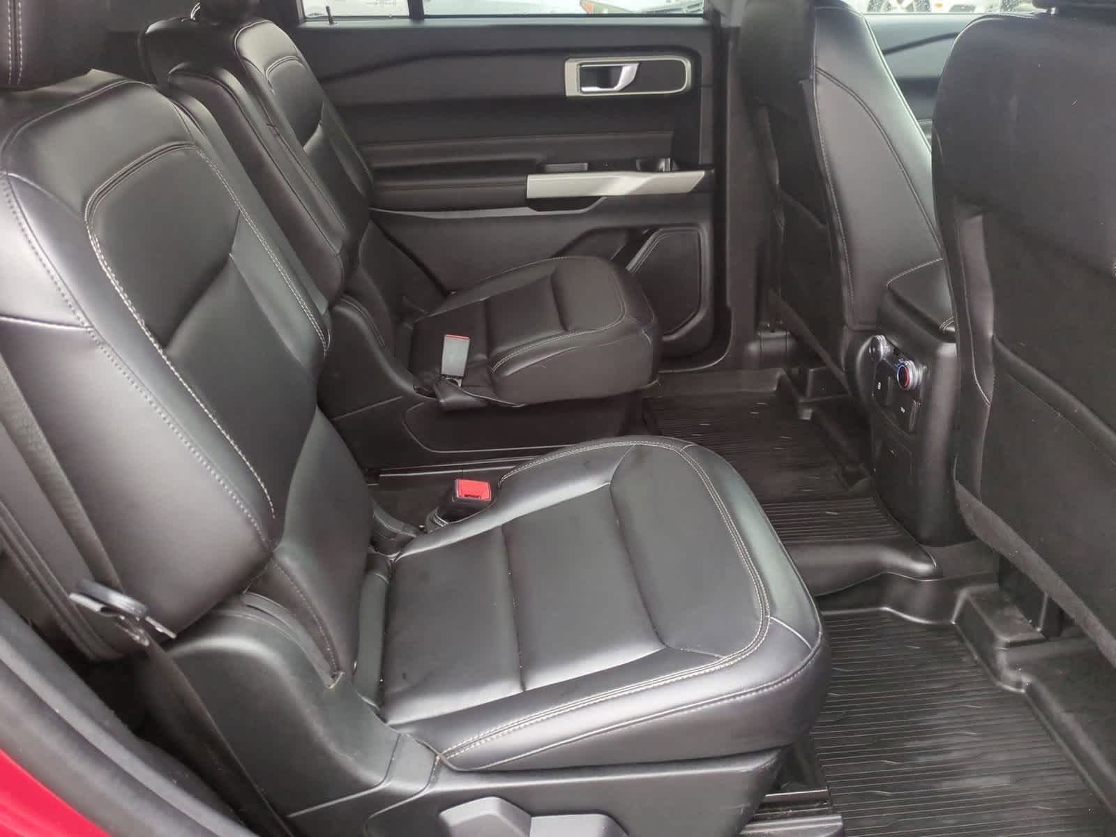 Thumbnail: 2022 Ford Explorer - 20