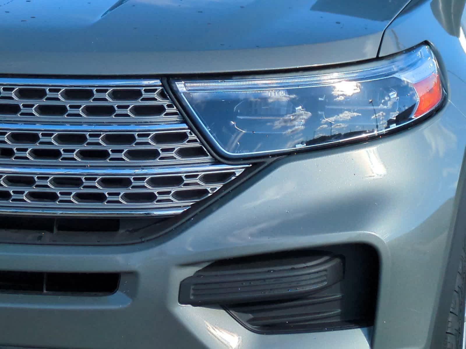 Thumbnail: 2020 Ford Explorer - 11