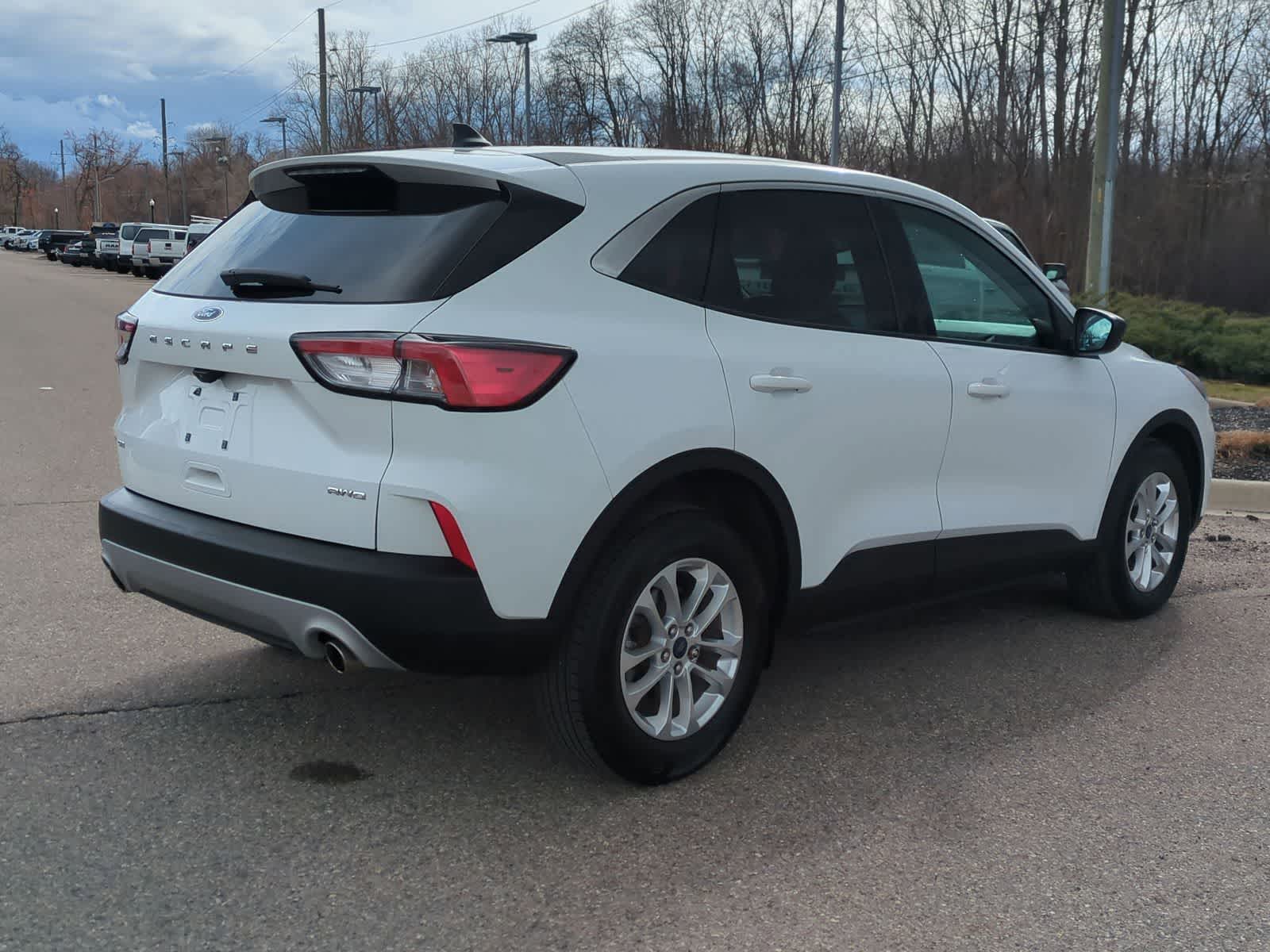 Thumbnail: 2022 Ford Escape - 8