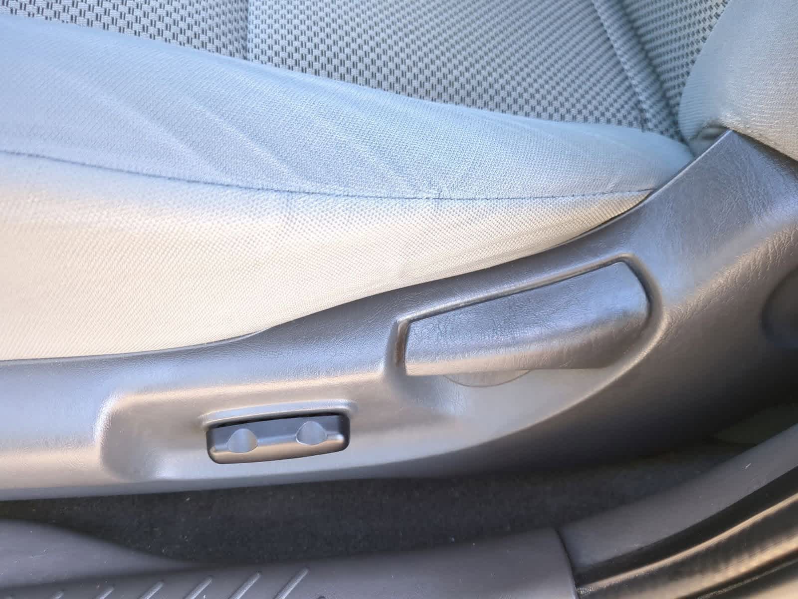 Thumbnail: 2006 Ford Escape - 17
