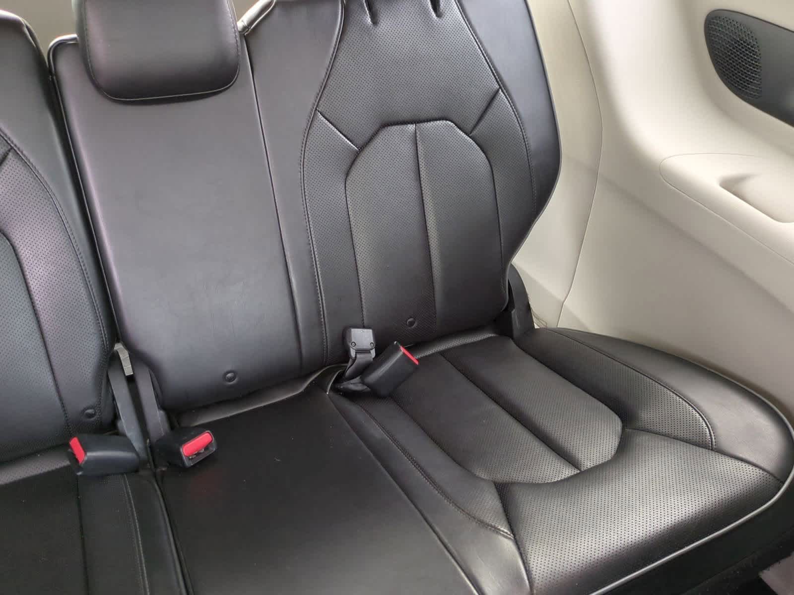 Thumbnail: 2020 Chrysler Pacifica - 22