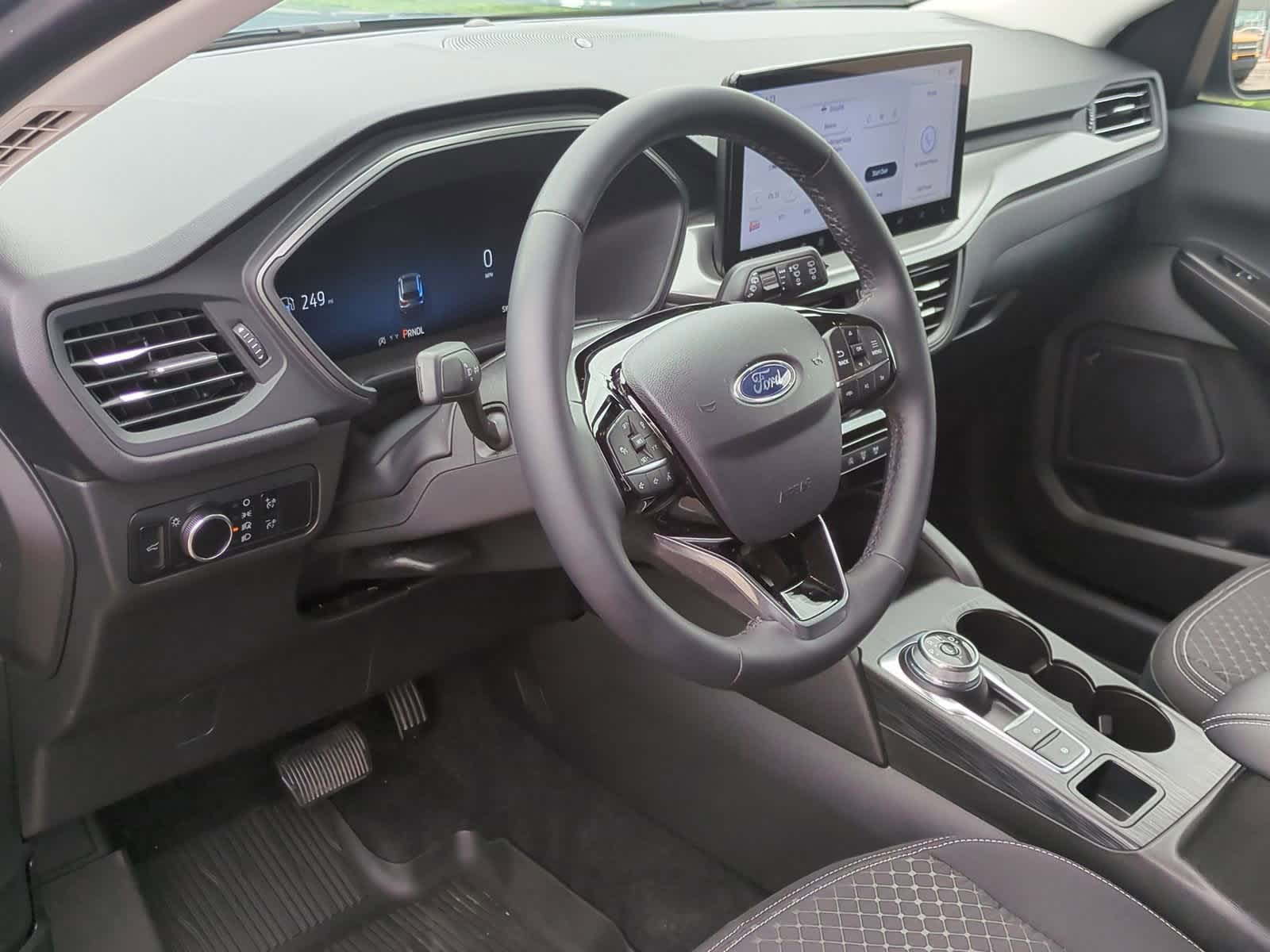 Thumbnail: 2023 Ford Escape - 10