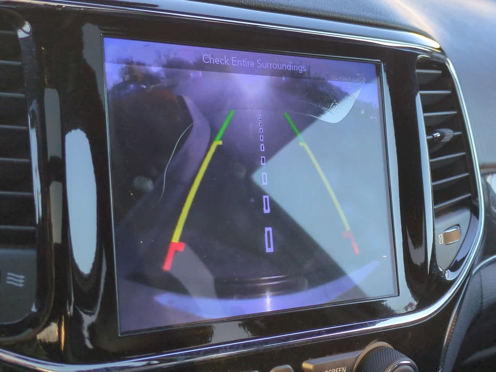 Thumbnail: 2019 Jeep Grand Cherokee - 30