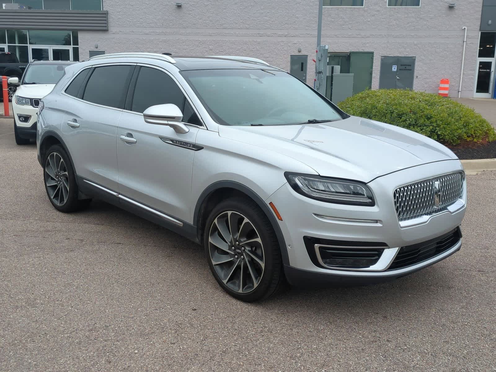 Thumbnail: 2019 Lincoln Nautilus - 2