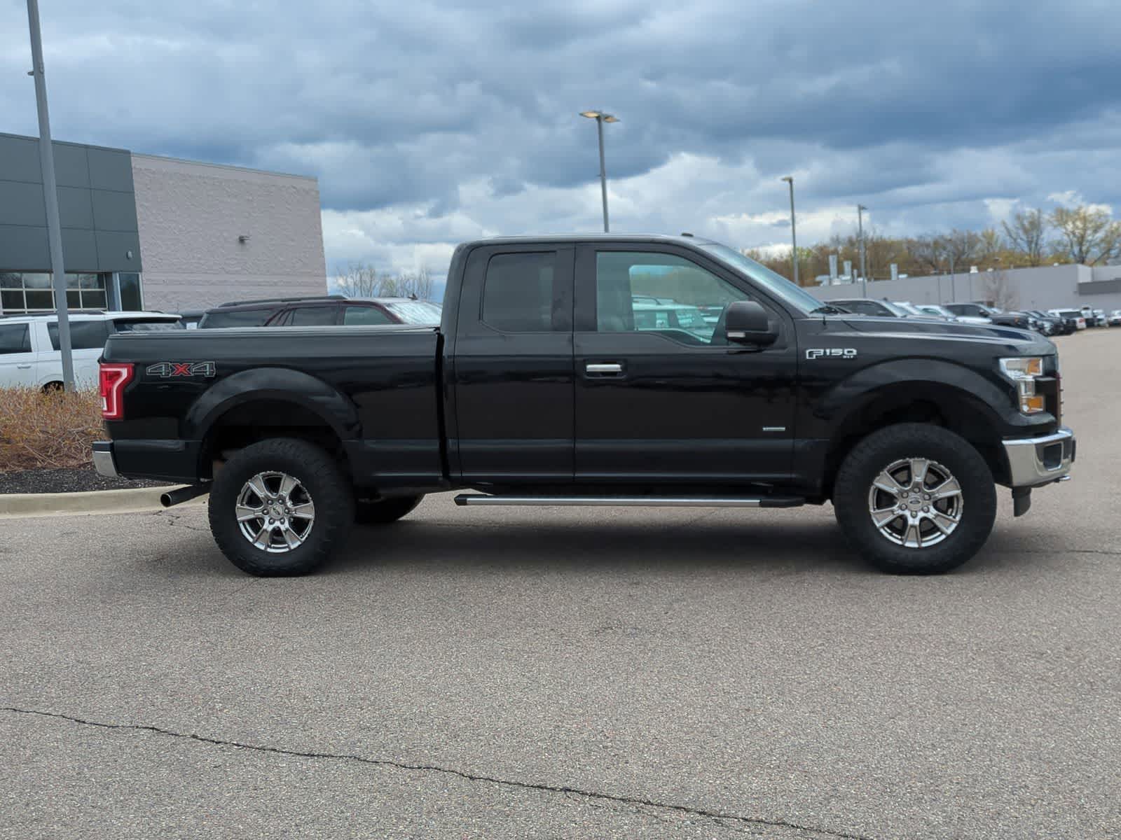 Thumbnail: 2017 Ford F-150 - 9