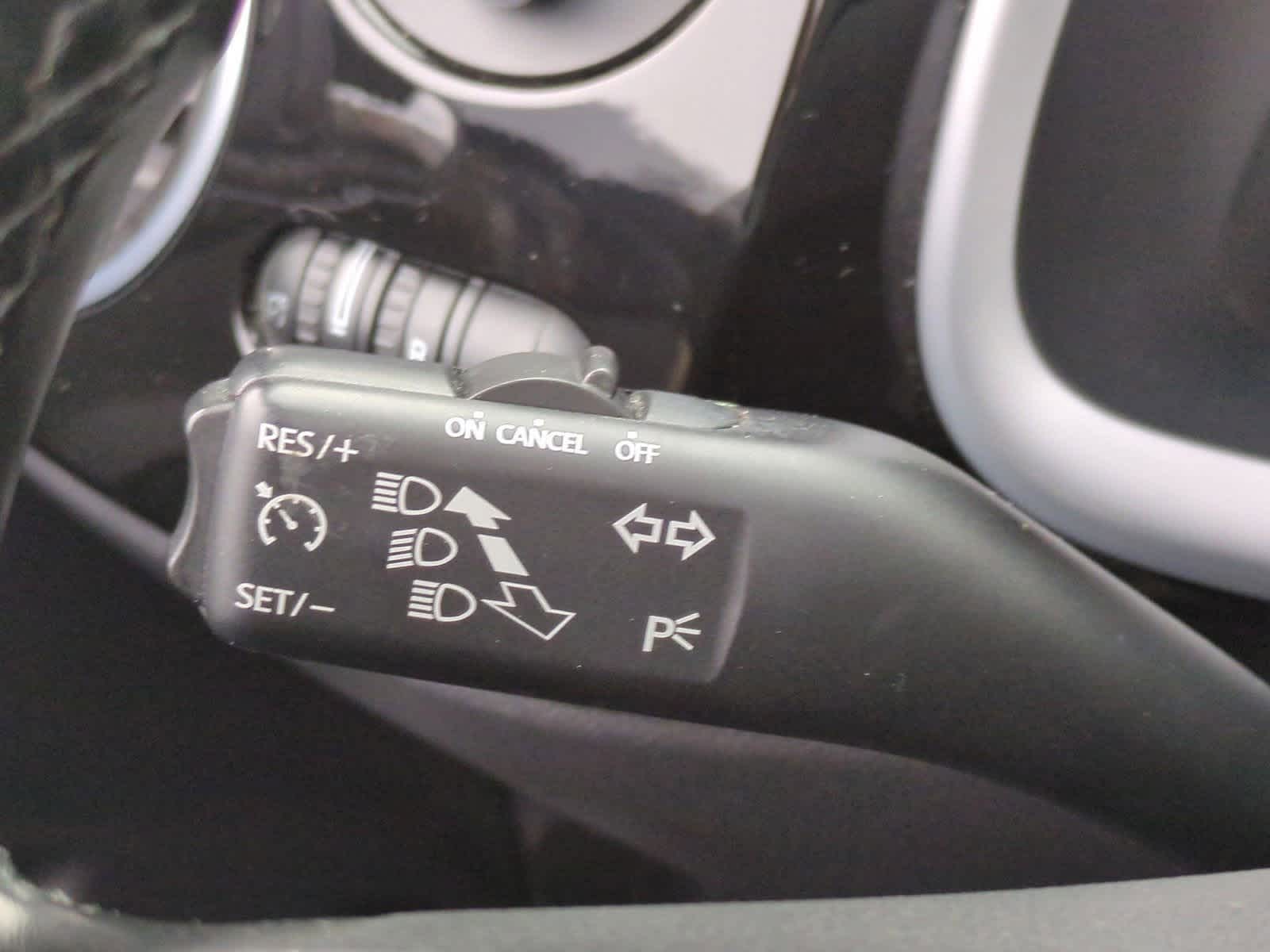 Thumbnail: 2017 Volkswagen Beetle - 27