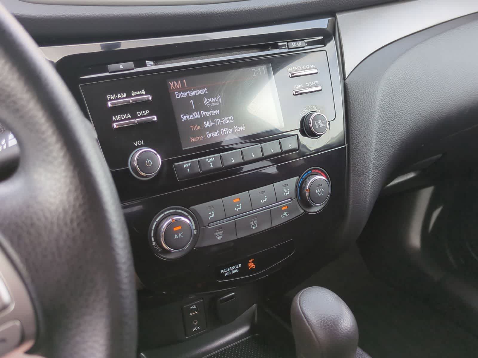 Thumbnail: 2015 Nissan Rogue - 27