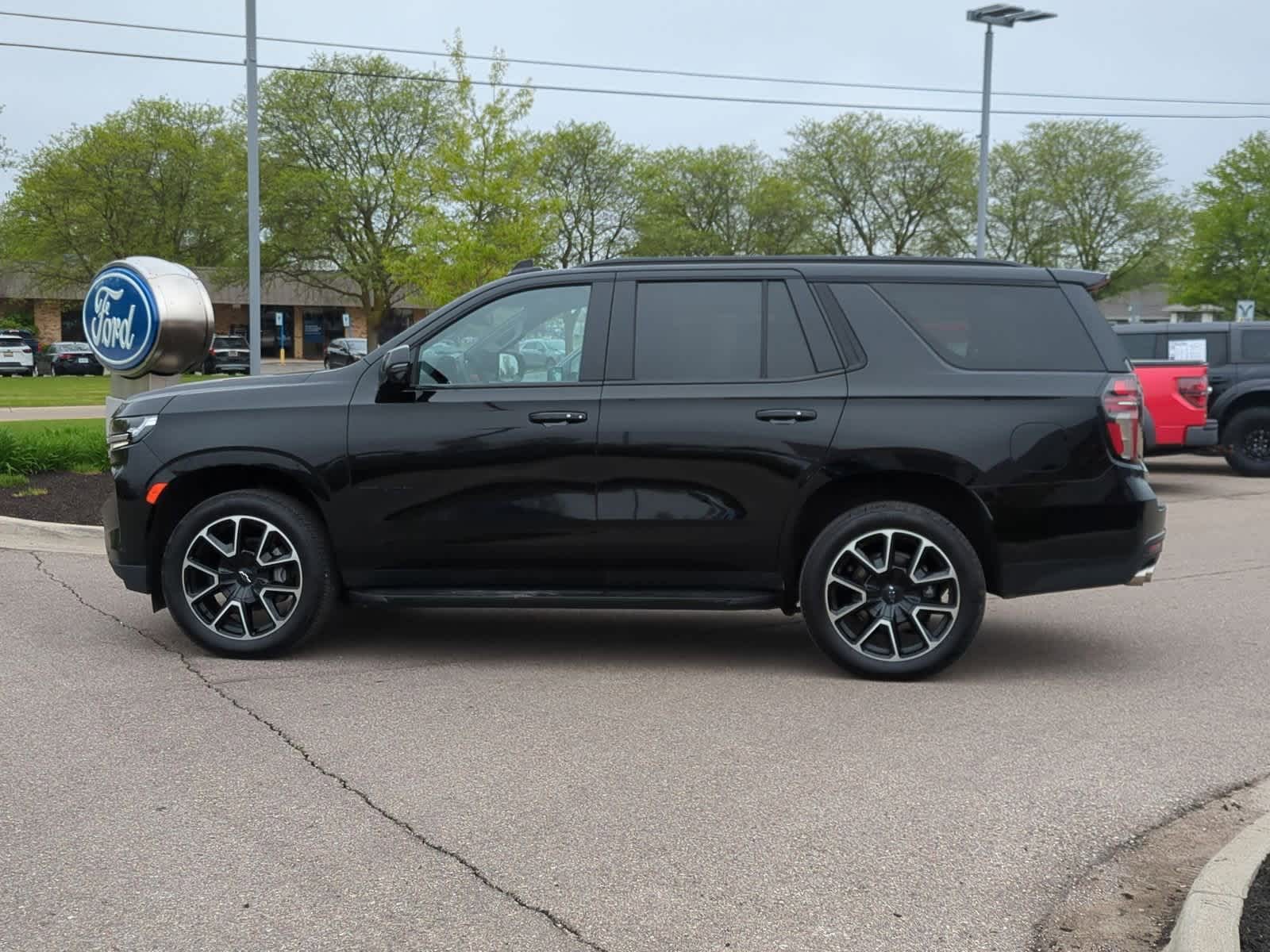 Thumbnail: 2024 Chevrolet Tahoe - 5