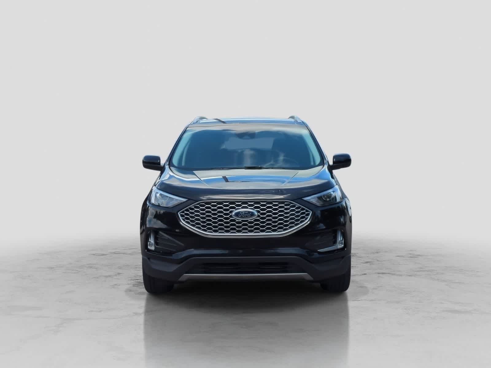 Thumbnail: 2024 Ford Edge - 3