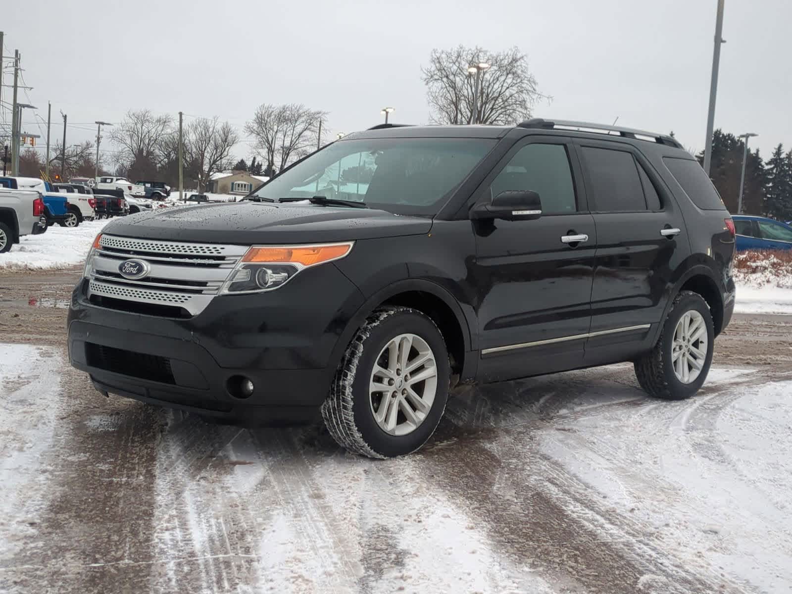 Thumbnail: 2015 Ford Explorer - 4