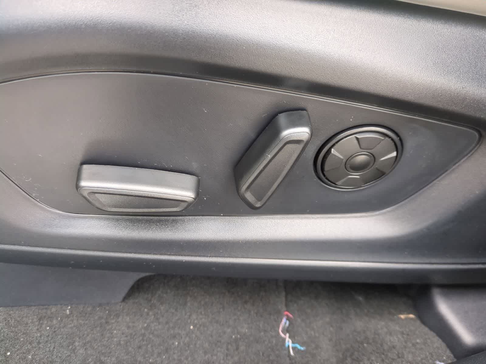 Thumbnail: 2026 Ford Explorer - 17