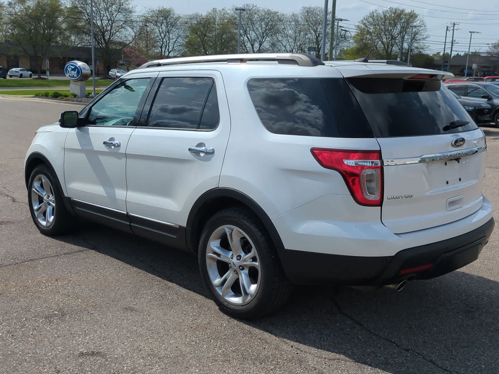 Thumbnail: 2012 Ford Explorer - 6