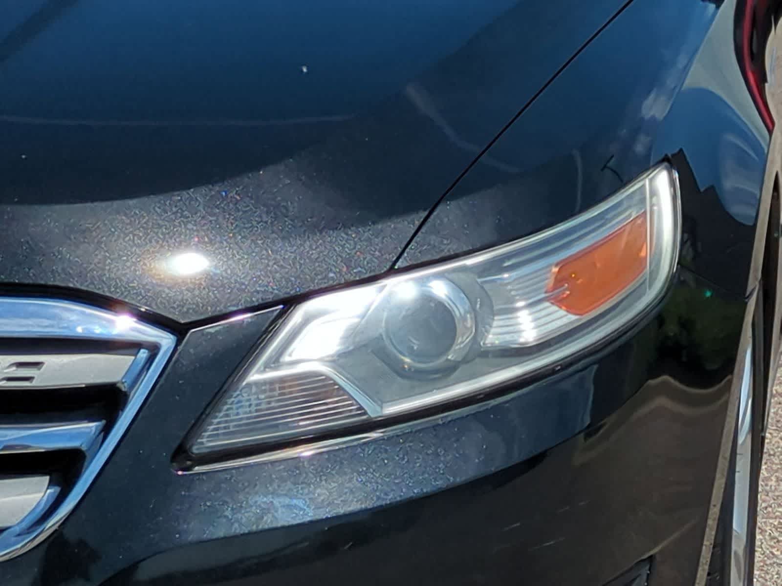 Thumbnail: 2011 Ford Taurus - 11