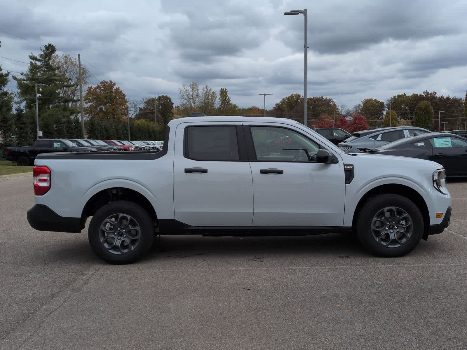 Thumbnail: 2025 Ford Maverick - 9