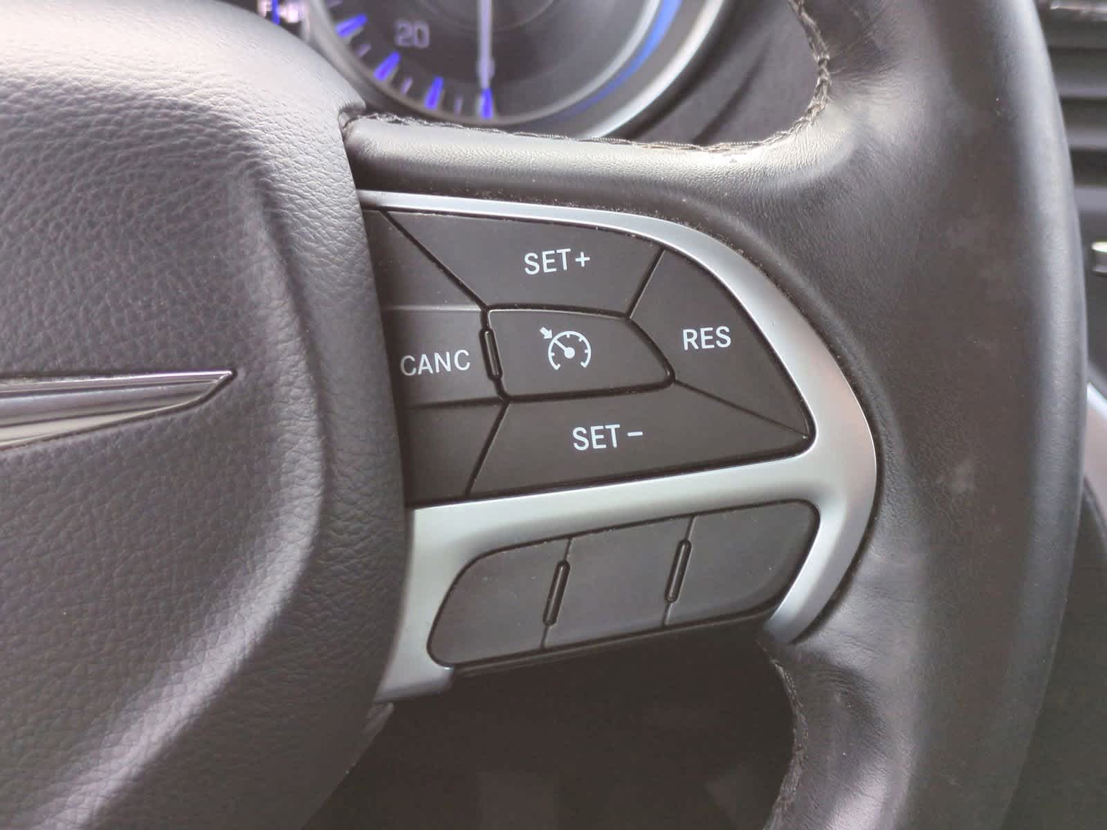 Thumbnail: 2015 Chrysler 300 - 24