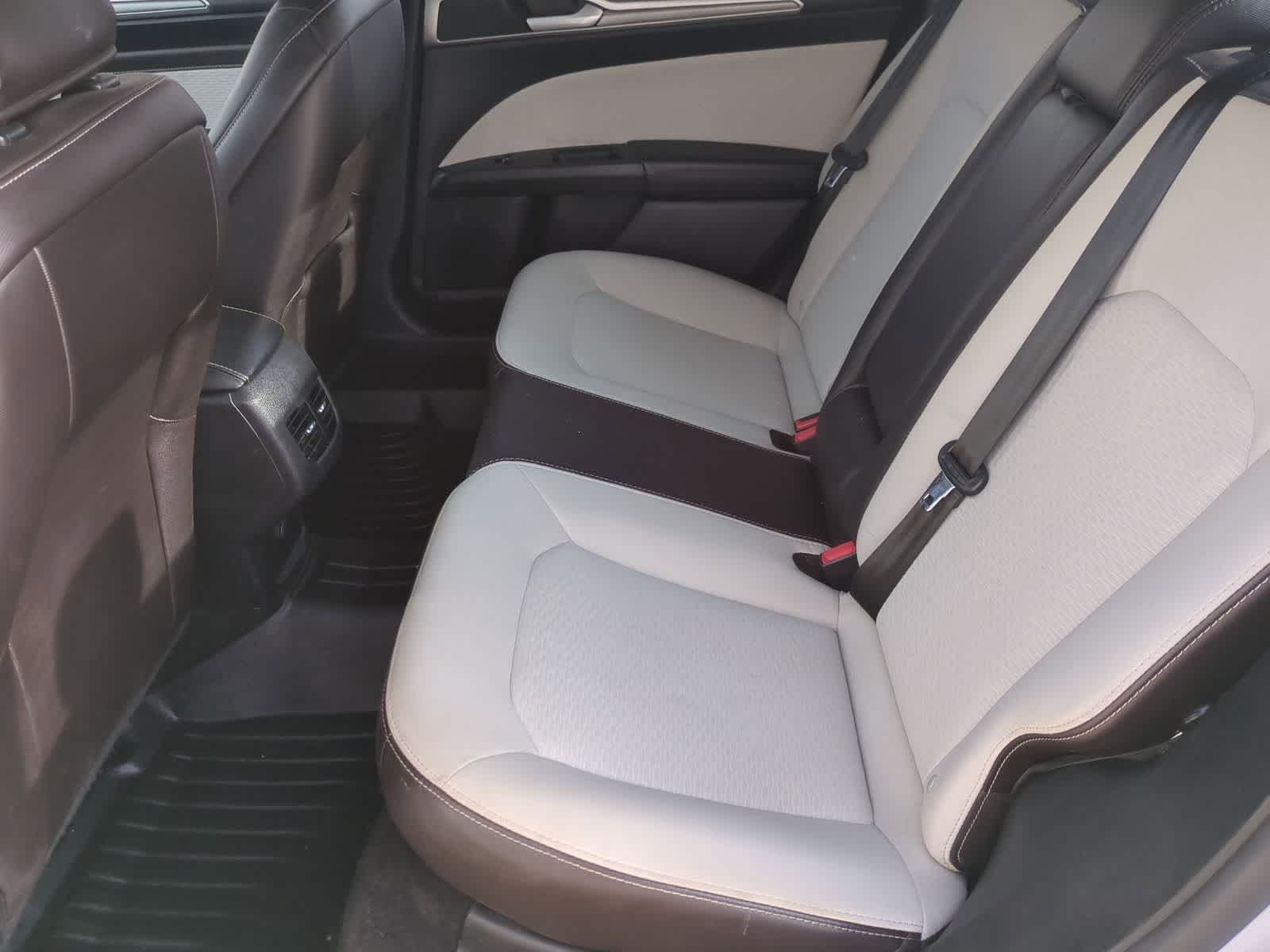 Thumbnail: 2020 Ford Fusion - 20