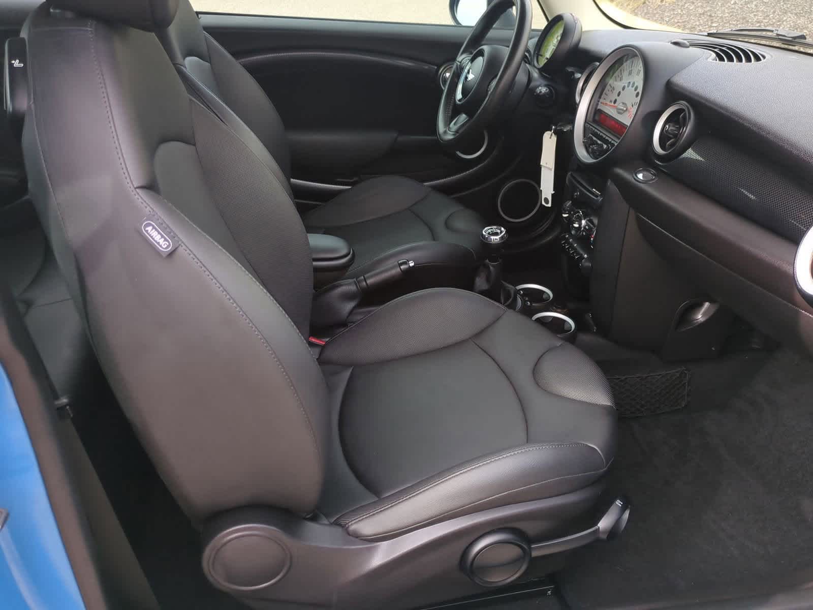 Thumbnail: 2013 MINI Cooper Hardtop - 20
