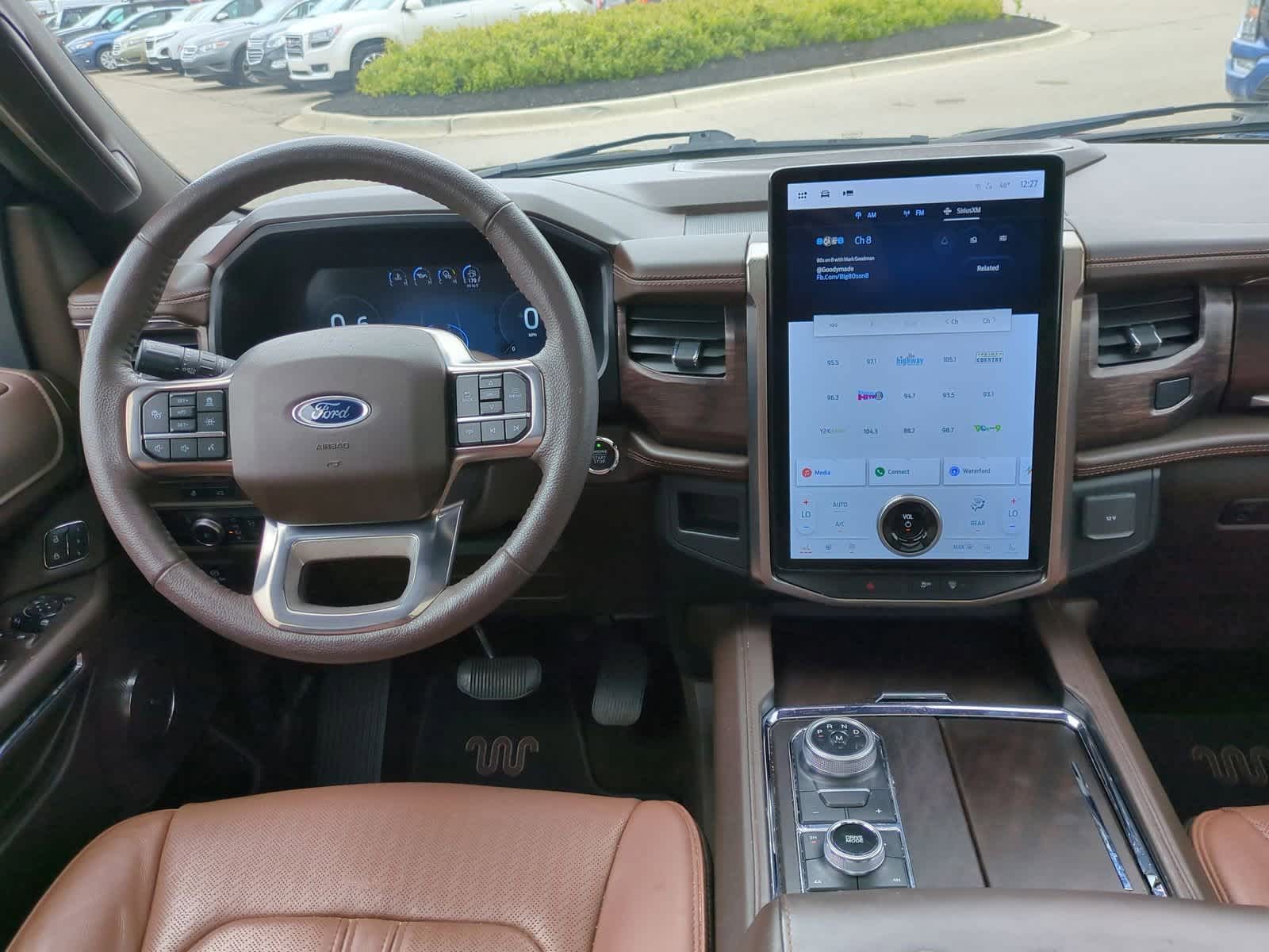 Thumbnail: 2022 Ford Expedition - 15