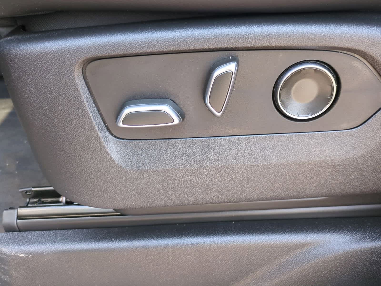 2023 Cadillac Escalade Sport 17