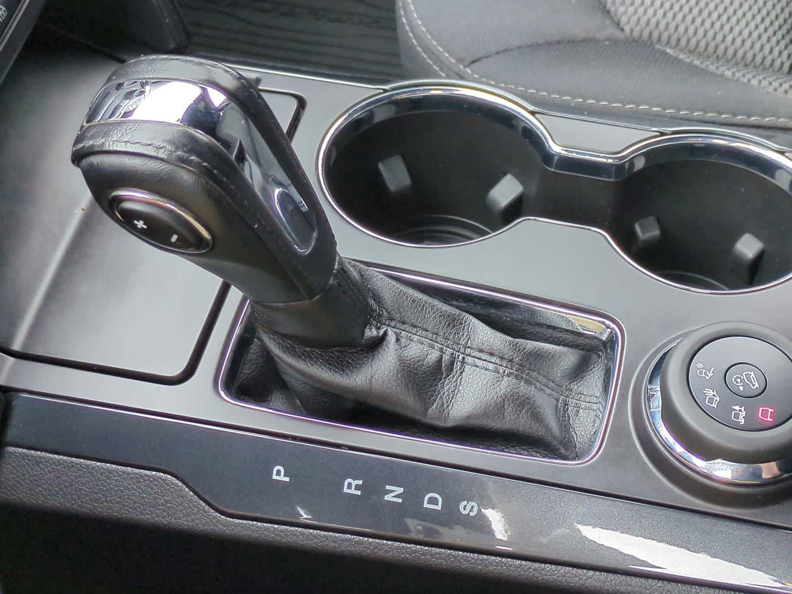 Thumbnail: 2018 Ford Explorer - 32