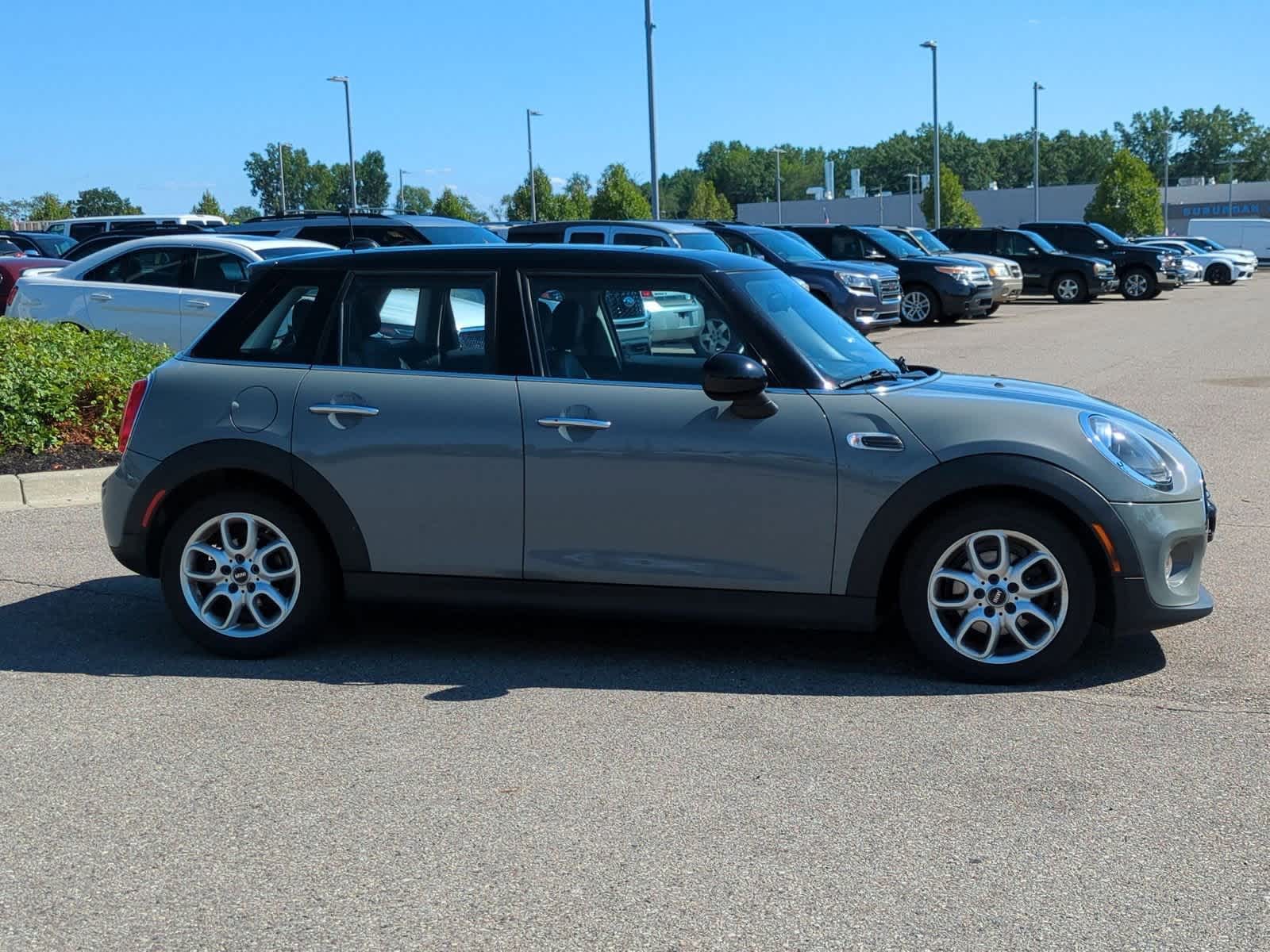 Thumbnail: 2019 MINI Cooper Hardtop - 9