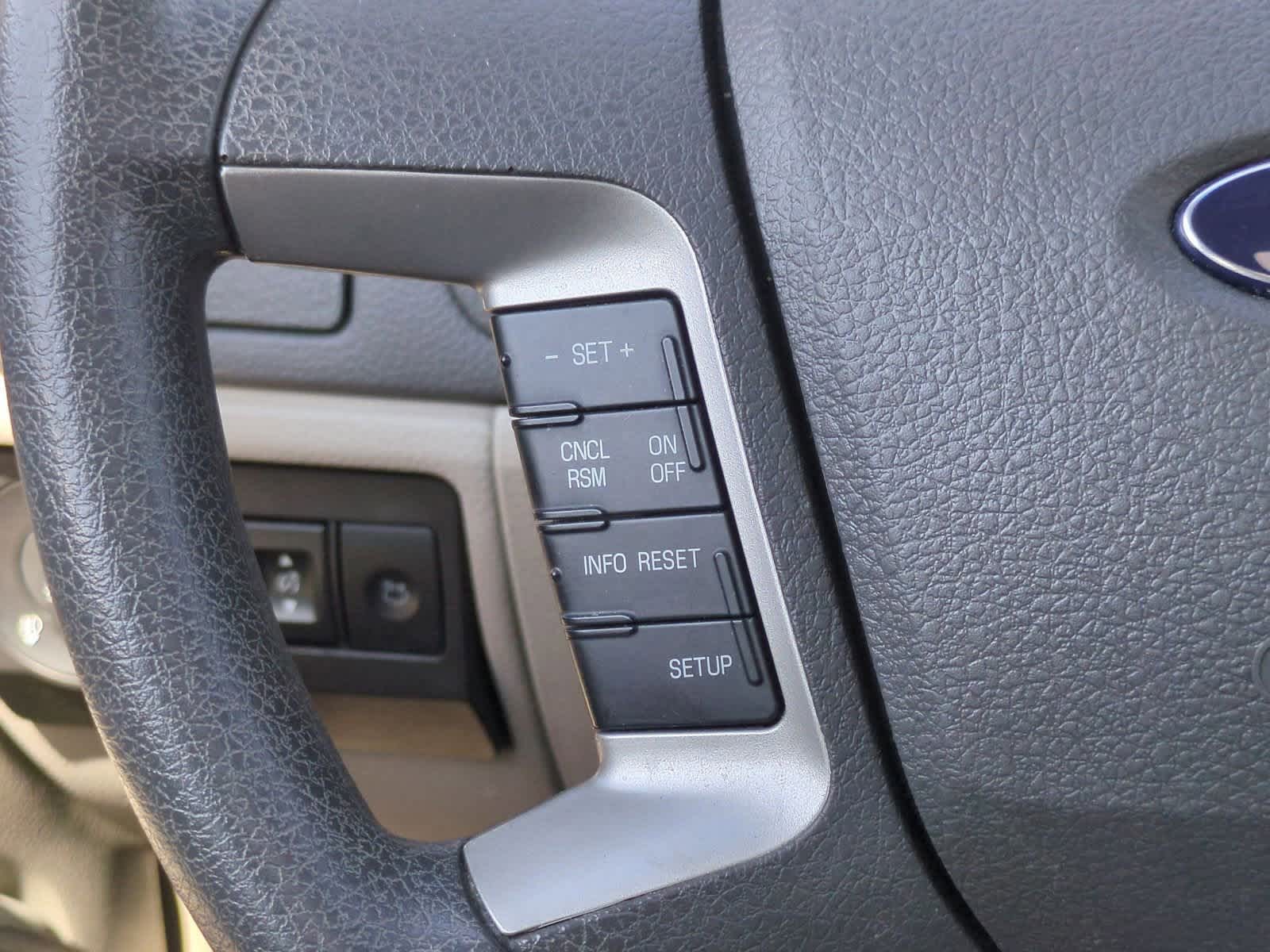 Thumbnail: 2010 Ford Fusion - 25